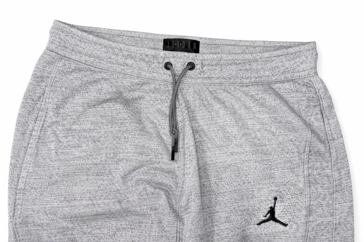 Jordan Brand Air Jordan Flight Fleece Sweatpants Grey XXL 2018 Vtg Style Size US 37 - 3 Thumbnail