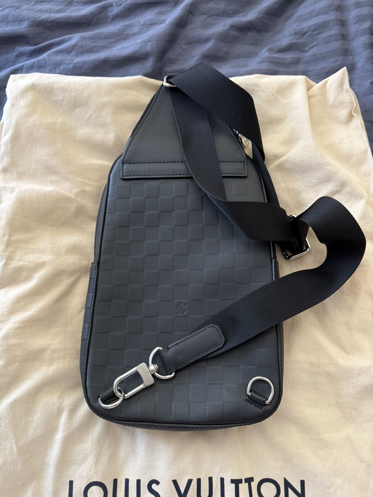 Louis Vuitton Louis Vuitton Sling Bag Size ONE SIZE - 2 Thumbnail