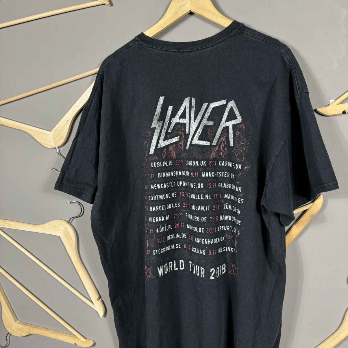 Band Tees Slayer 2018 World Tour Rare T-shirt Size US XXL / EU 58 / 5 - 6 Thumbnail