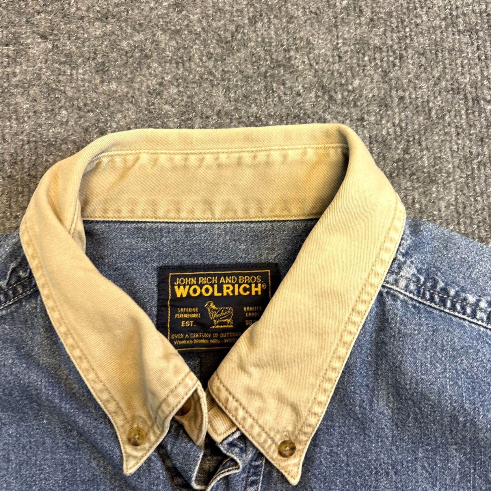 Vintage VINTAGE Woolrich Denim Long Sleeve Shirt Collared Button-Up 2XLT Big & Tall Men Blue Size US XXL / EU 58 / 5 - 2 Thumbnail