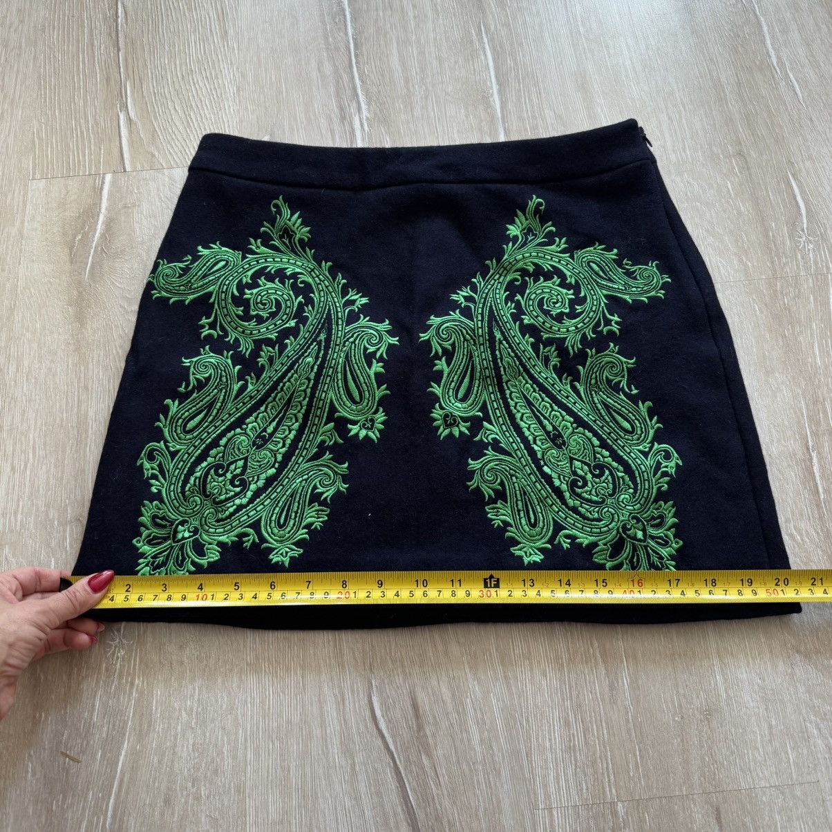 Samsoe Samsoe Samsoe & Samsoe Mini Skirt Embroidered Woven Size M Size 28" / US 6 / IT 42 - 4 Thumbnail