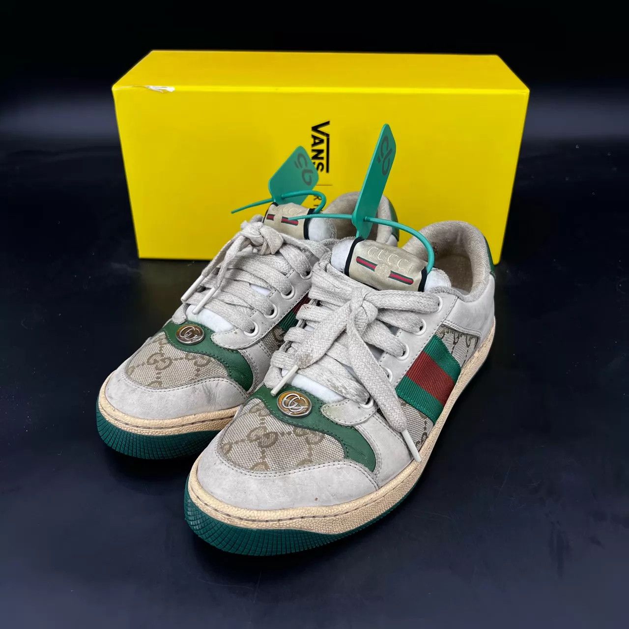 Gucci Gucci Green Dirty Sneakers EU 37.5 Size US 7 / IT 37 - 1 Thumbnail
