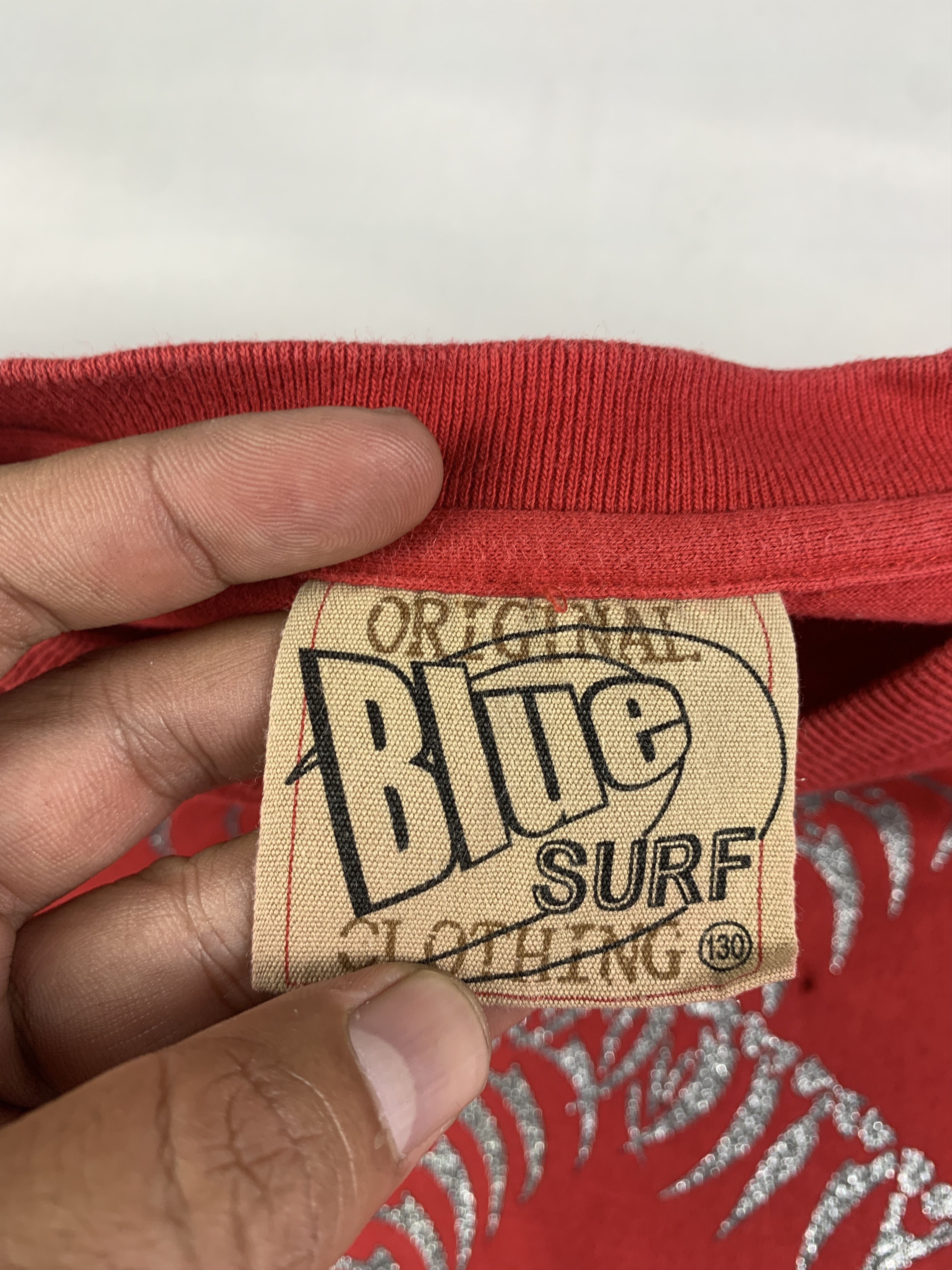 Japanese Brand 2000s Blue Surf Red Snake Skeleton Glitters Baby Tee (S) Size S / US 4 / IT 40 - 8 Thumbnail