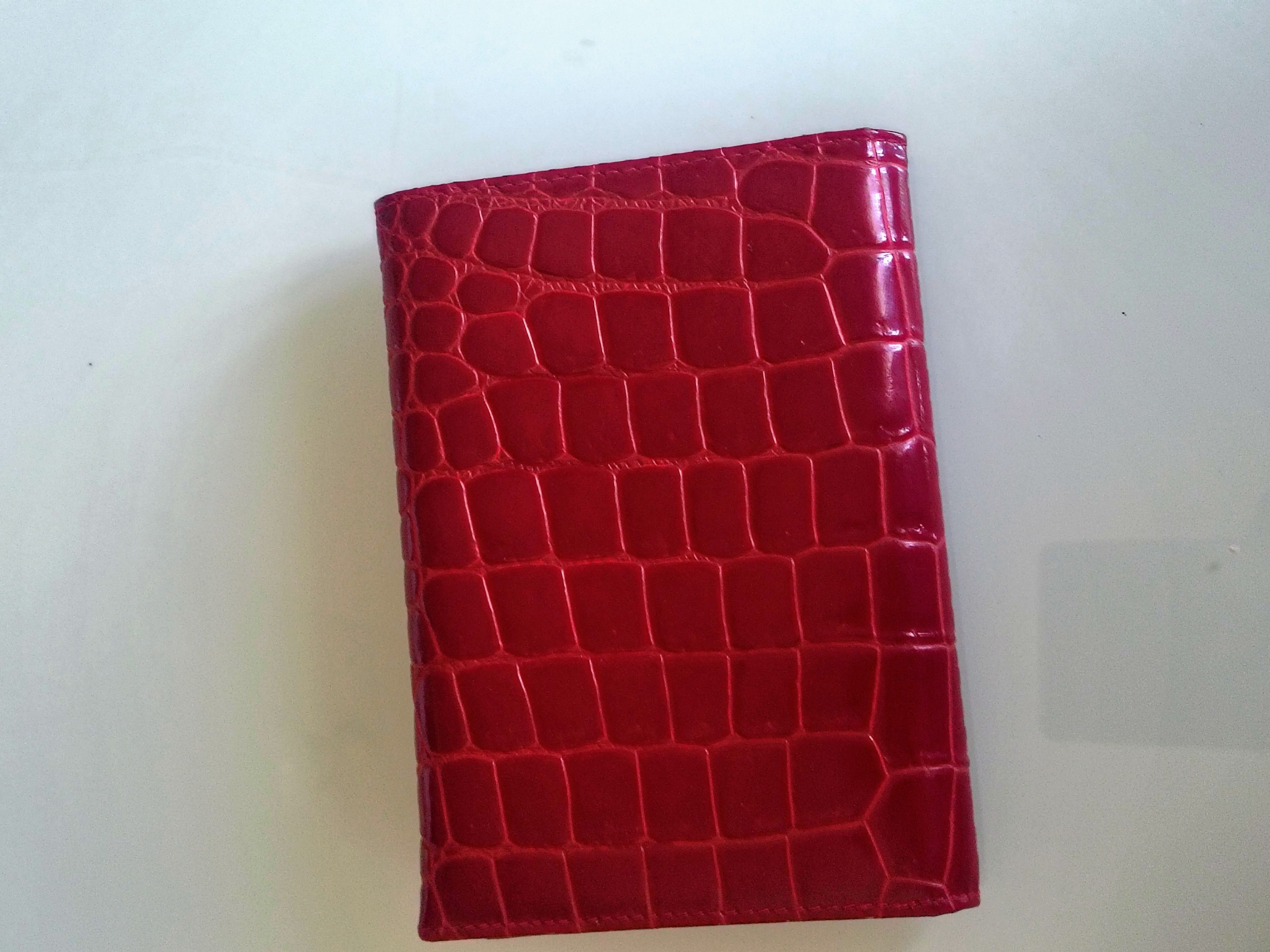 Versace Vintage Gianni Versace black croc embossed leather wallet. Size ONE SIZE - 2 Thumbnail
