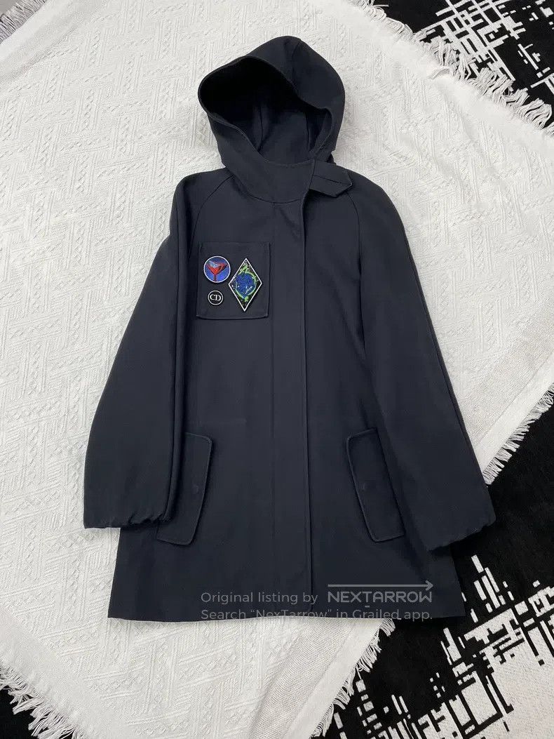 Dior Dior Badge embroidered hooded windbreaker jacket Size XXS / US 00 / IT 34 - 1 Thumbnail