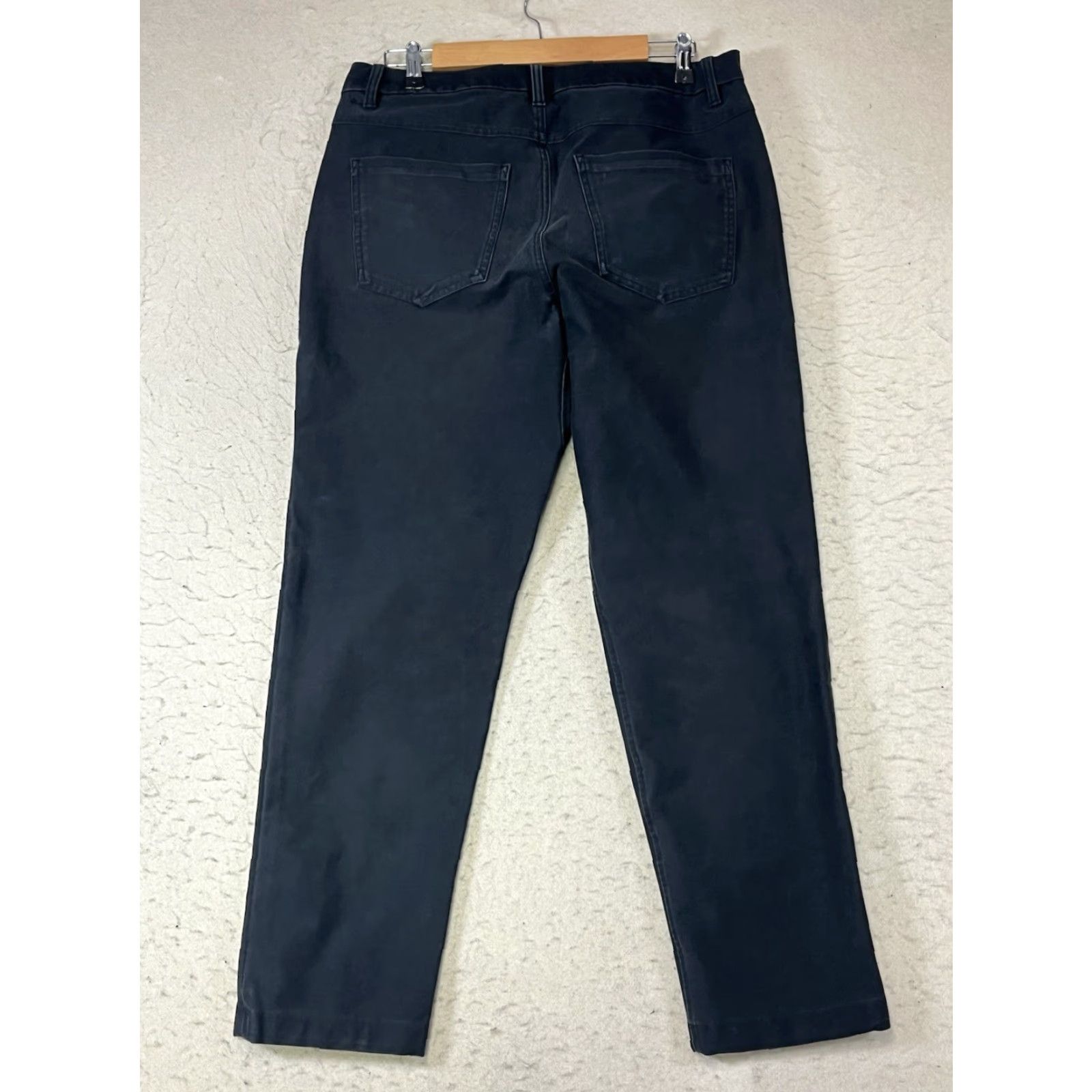 Lululemon Lululemon Classic-Fit 5 Pocket Men’s Size 32 Pants Black See All Pictures Faded Size US 32 / EU 48 - 2 Thumbnail