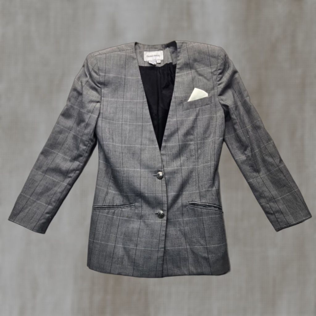 Vintage Daniel Niveau Gray Jacket Blazer Women's 6P Long Sleeve Suit Pietie Size 6P plaid polyester lined Brand: Daniel Niveau Size M / US 6-8 / IT 42-44 - 1 Thumbnail