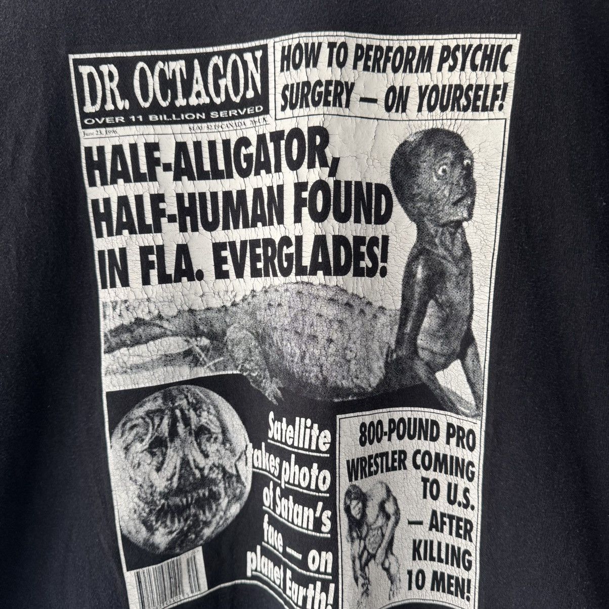 Stussy 19’s Stussy x Dr Octagon Tabloids Tee Size US XL / EU 56 / 4 - 3 Thumbnail