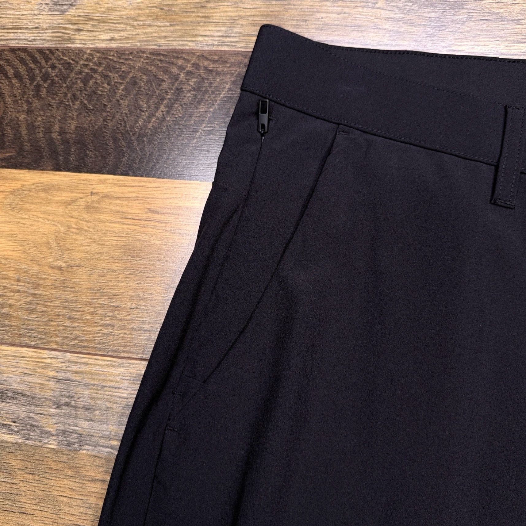 Fabletics Fabletics Mens Pants 36 Black Chino Flat Front Zip Pocket Tapered Classic Stretch 34 Inseam New Size US 36 / EU 52 - 5 Thumbnail