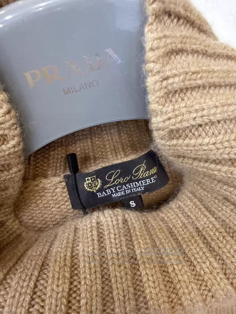 Loro Piana Loro Piana Baby cashmere camel turtleneck sweater Size S / US 4 / IT 40 - 5 Thumbnail