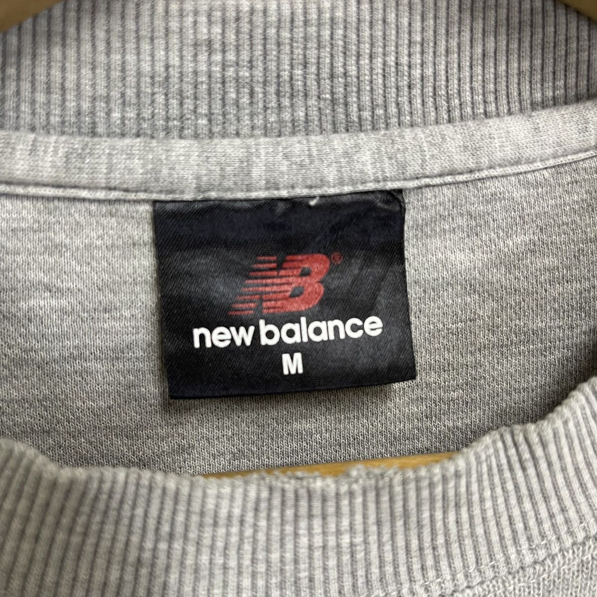Japanese Brand New Balance Spellout Logo Pullover Sweatshirt Size S Size US M / EU 48-50 / 2 - 8 Thumbnail