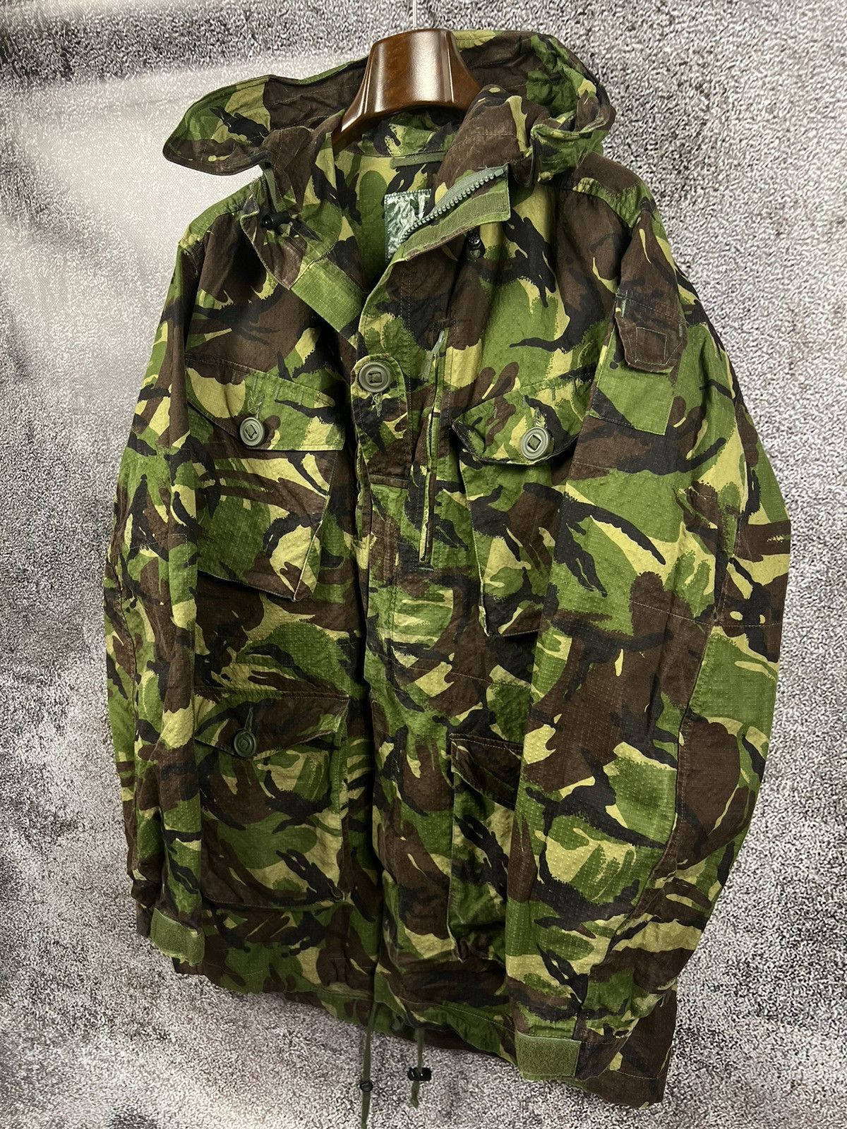 Vintage British Army Jacket Smock Windproof DPM Woodland military Size US XL / EU 56 / 4 - 3 Thumbnail
