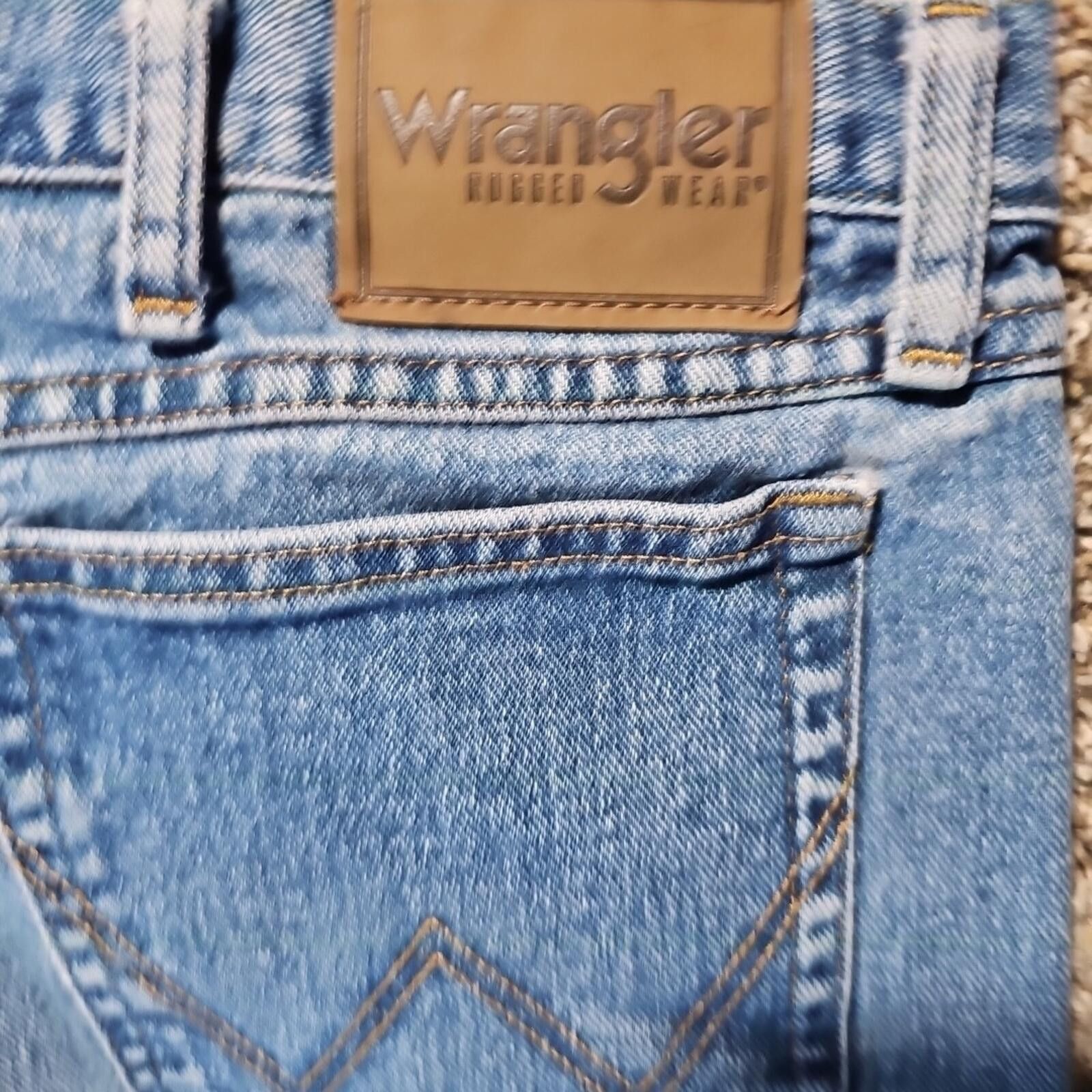 Wrangler Wrangler Rugged Wear Straight Blue Jeans APPROX 42x28 Size US 42 / EU 58 - 5 Thumbnail