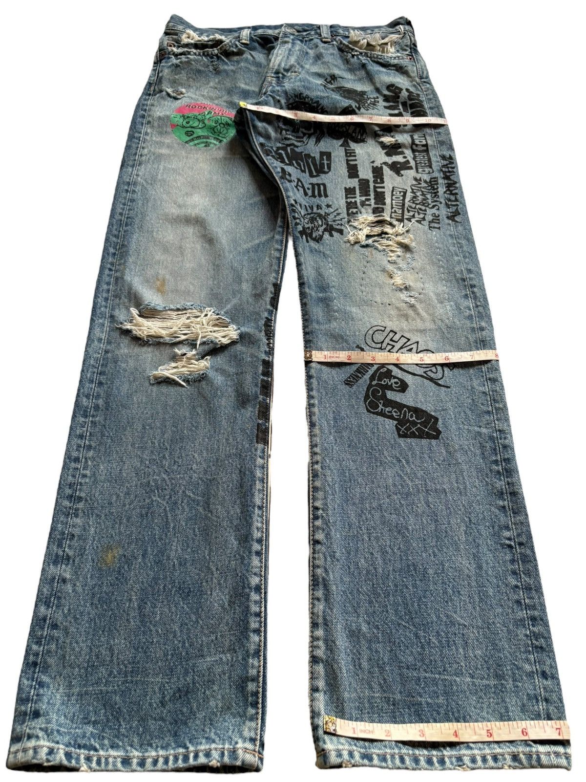 Japanese Brand Vintage Japanese Brand Printed Spell Out Ripped Jeans Size US 29 - 15 Thumbnail