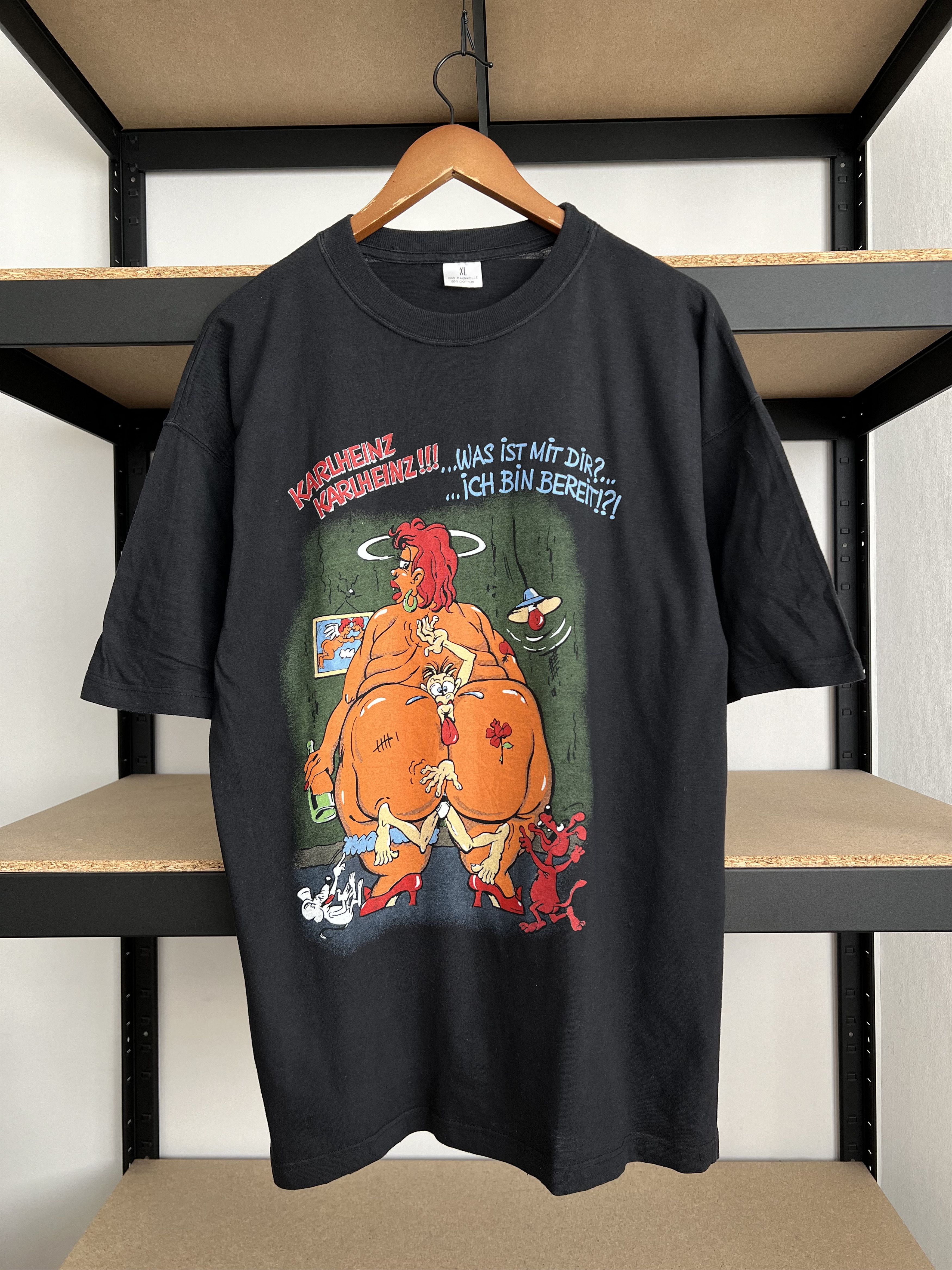 Vintage Vintage 90s Fat Women Weak Man Funny Humor T-shirt Size US XL / EU 56 / 4 - 1 Thumbnail