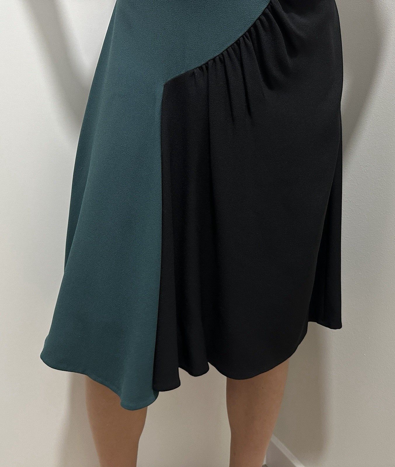 Prada DDP Prada 2013 Asymmetric Color Block Acetate Viscose Skirt Size 27" / US 4 / IT 40 - 8 Thumbnail
