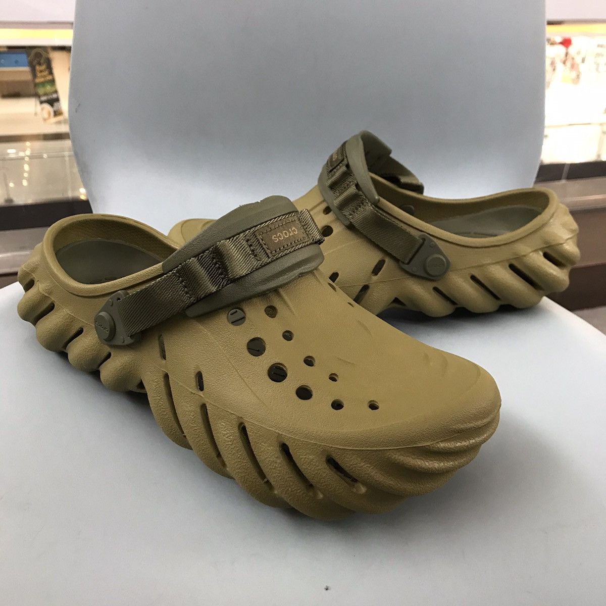 Crocs × Hypebeast Crocs Echo Clog Green Size 8uk 42 eur Designed in Colorado Size US 8 / EU 41 - 1 Thumbnail