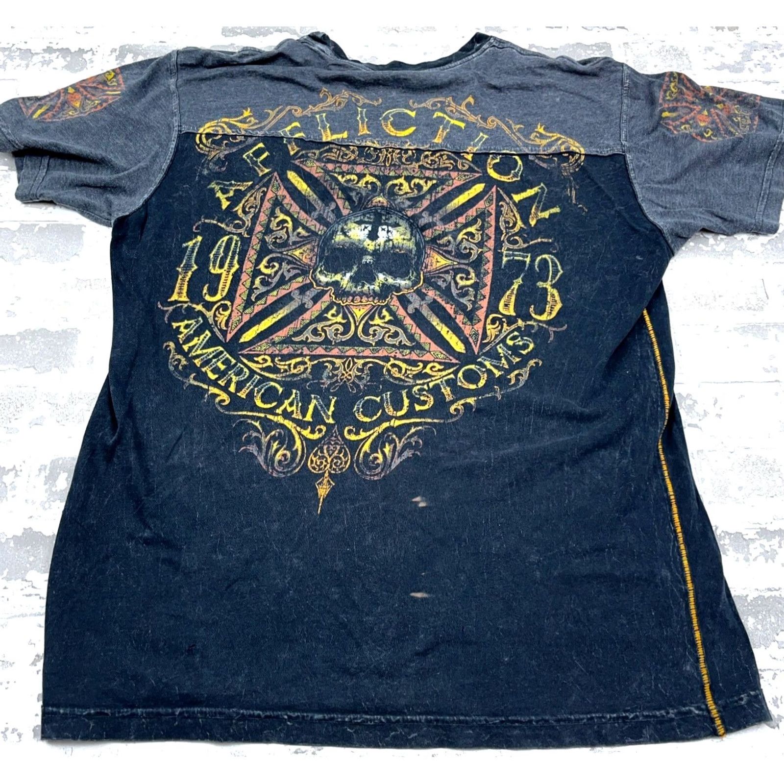 Affliction Affliction Shirt Men XL Gray Tee Crew Neck Short Sleeve Graphic T-Shirt Skull Goth Retro Motorcycle USA Bloodline Brand: Affliction Black Gray Size US XL / EU 56 / 4 - 2 Thumbnail