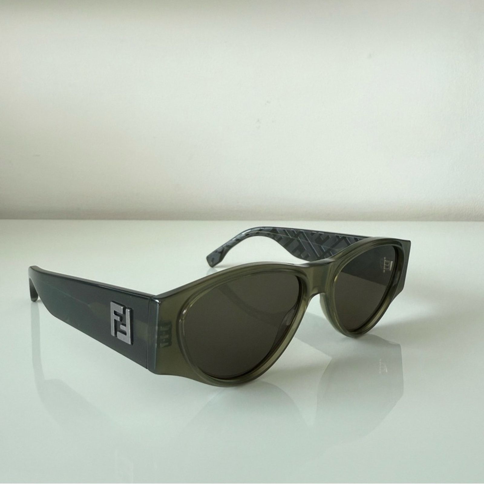 NEW!!! Fendi women sunglasses FE40158I 96N Authentic