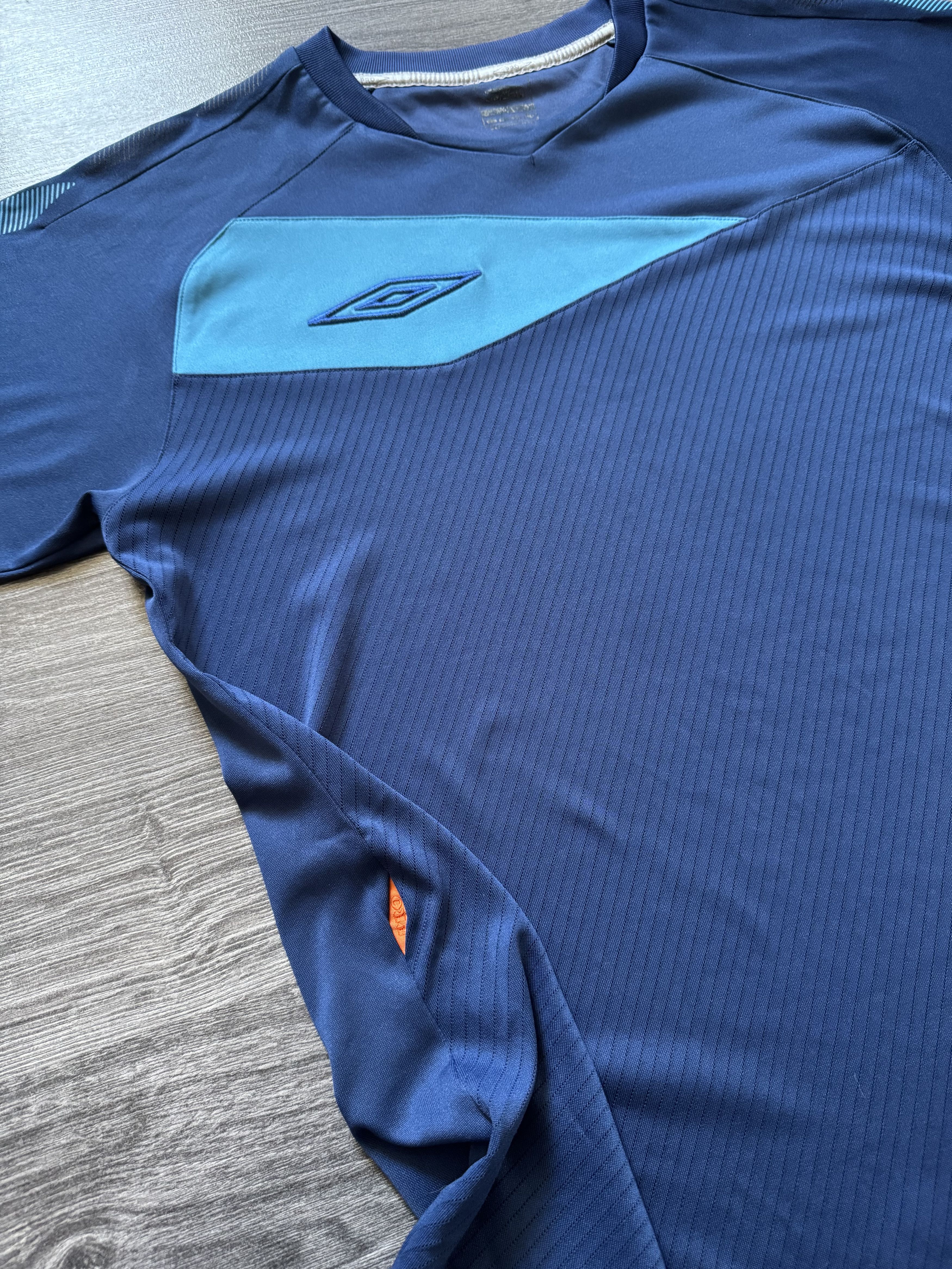 Umbro Umbro Pro Training Vintage T Shirt Blue Retro Size US M / EU 48-50 / 2 - 6 Thumbnail