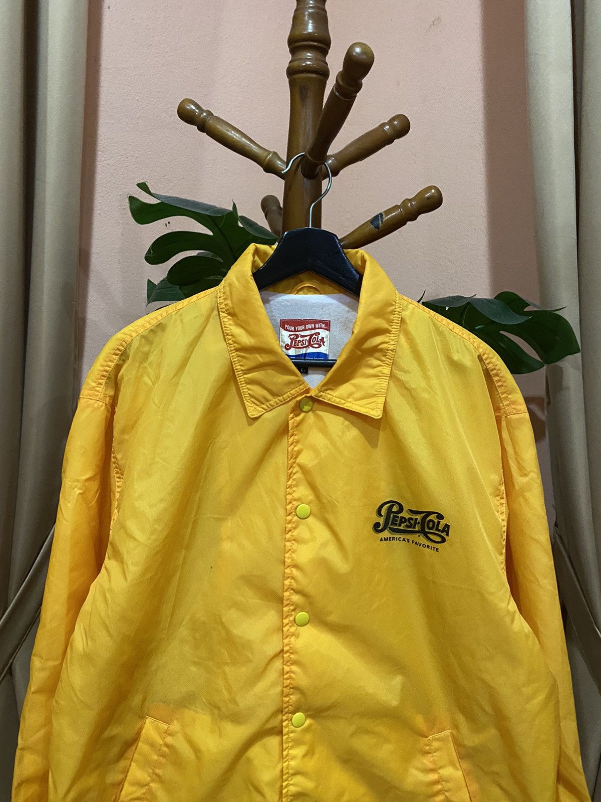 Coca Cola Vintage Pepsi-Cola Yellow Coach Jacket Soft Drink Promo Size US L / EU 52-54 / 3 - 6 Thumbnail