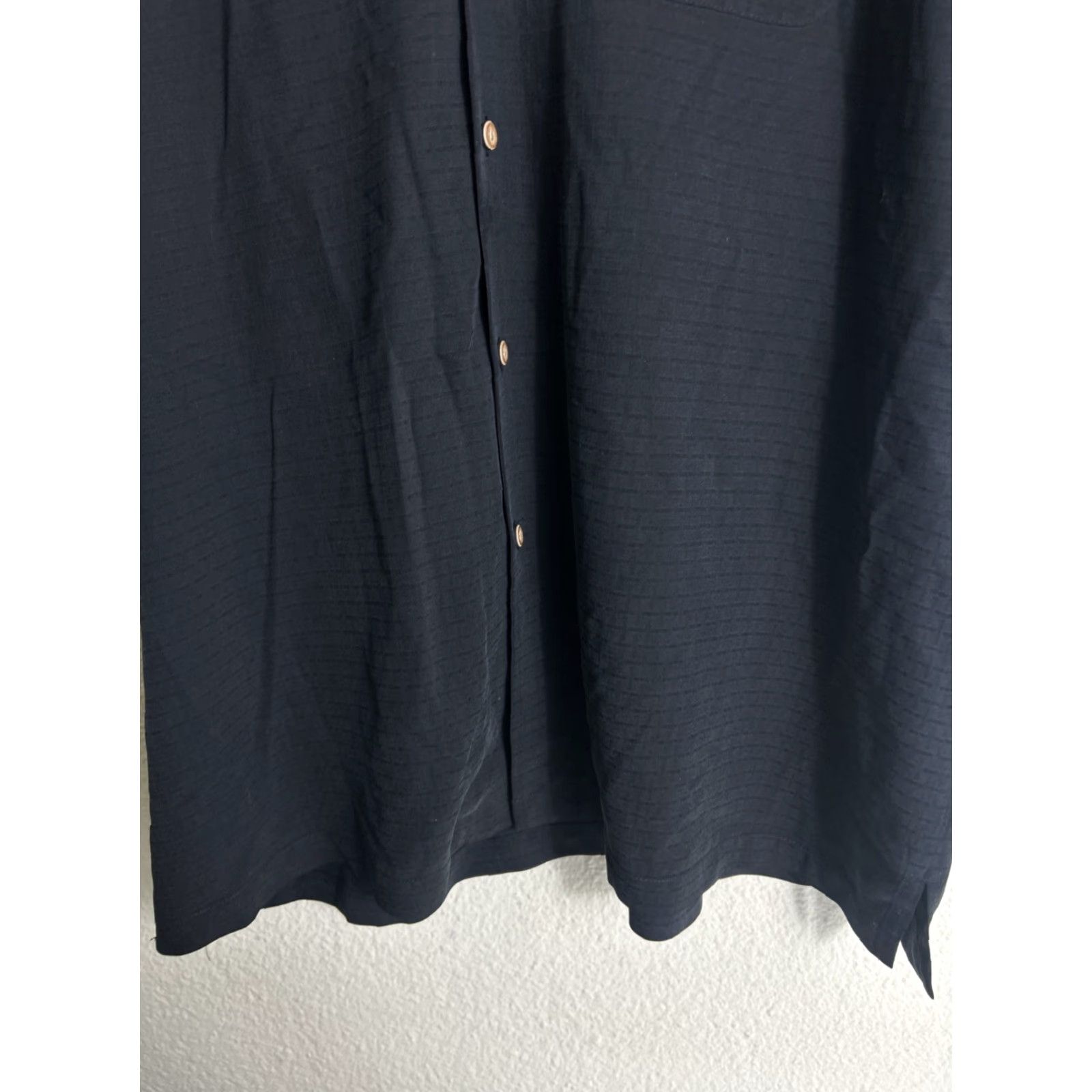 Tommy Bahama Tommy Bahama Shirt XL Men Black Silk Short Sleeve Embroidered Wine Limited Edition Button-Up Size US XL / EU 56 / 4 - 6 Thumbnail