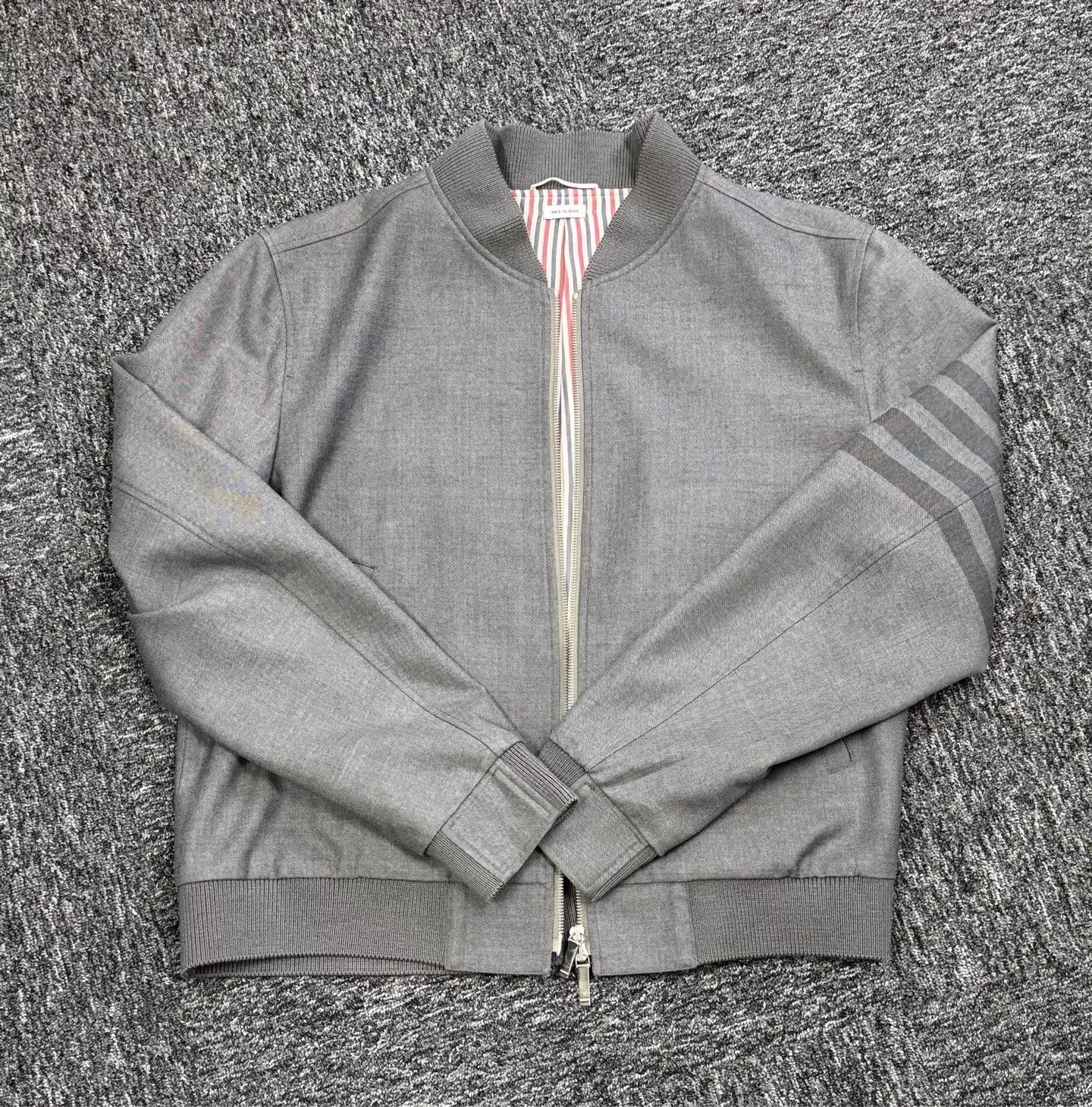 Thom Browne Thom Browne Classic Flight Jacket Dark Gray 4-Bar Stripe Size US L / EU 52-54 / 3 - 3 Thumbnail