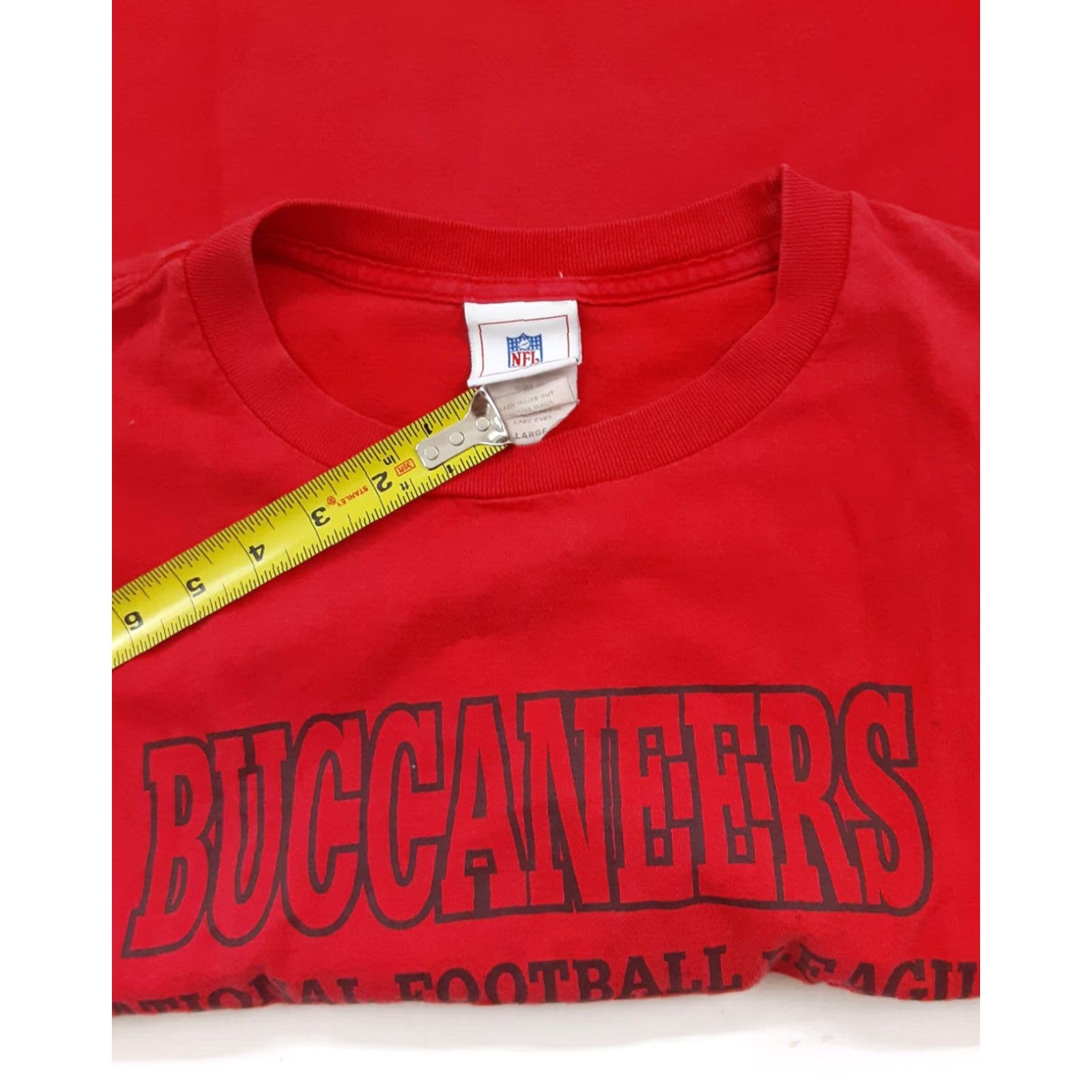 NFL VINTAGE NFL Tampa Bay Buccaneers Sleeveless Tank Top L Red Men Sleeveless Football Sports Tank Top Large Size US L / EU 52-54 / 3 - 4 Thumbnail