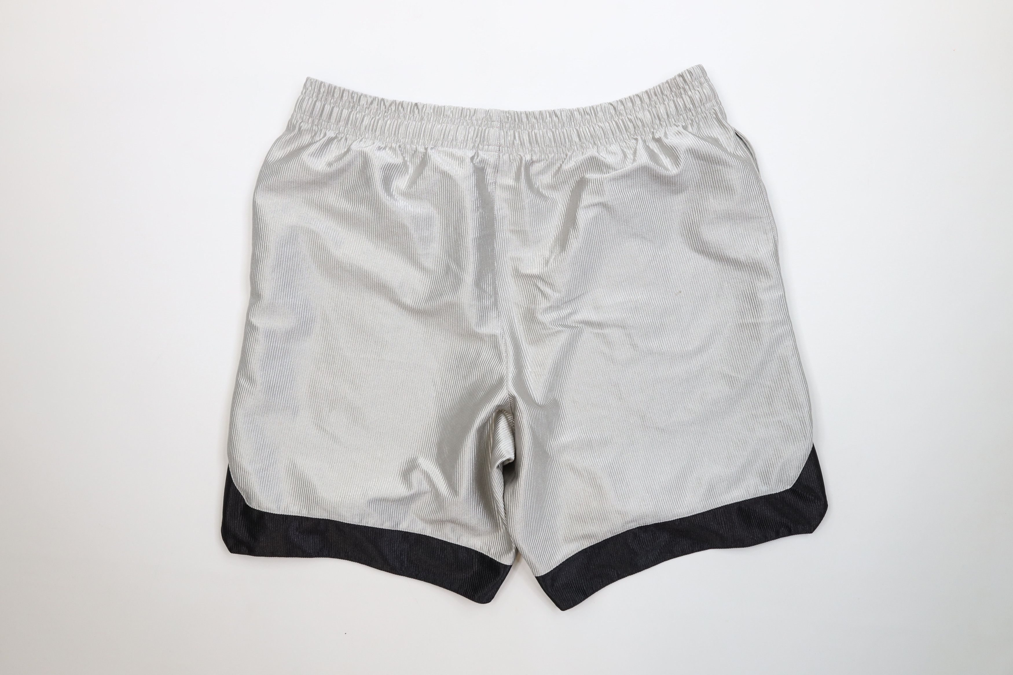 Nike Vintage 90s Y2K Nike Mini Swoosh Dazzle Basketball Shorts Size US 32 / EU 48 - 10 Thumbnail