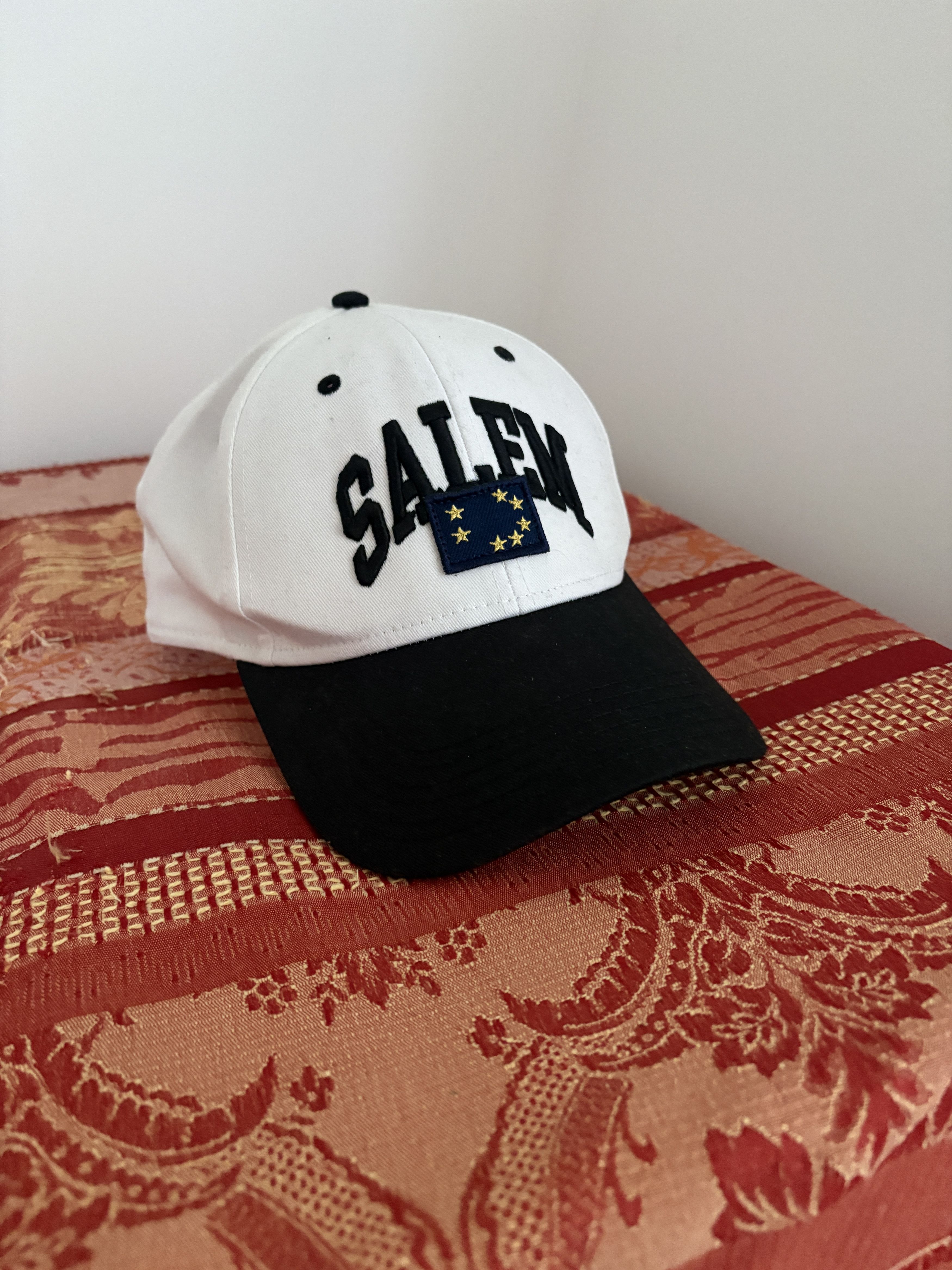 S4LEM Salem Flaghat Size ONE SIZE - 1 Thumbnail