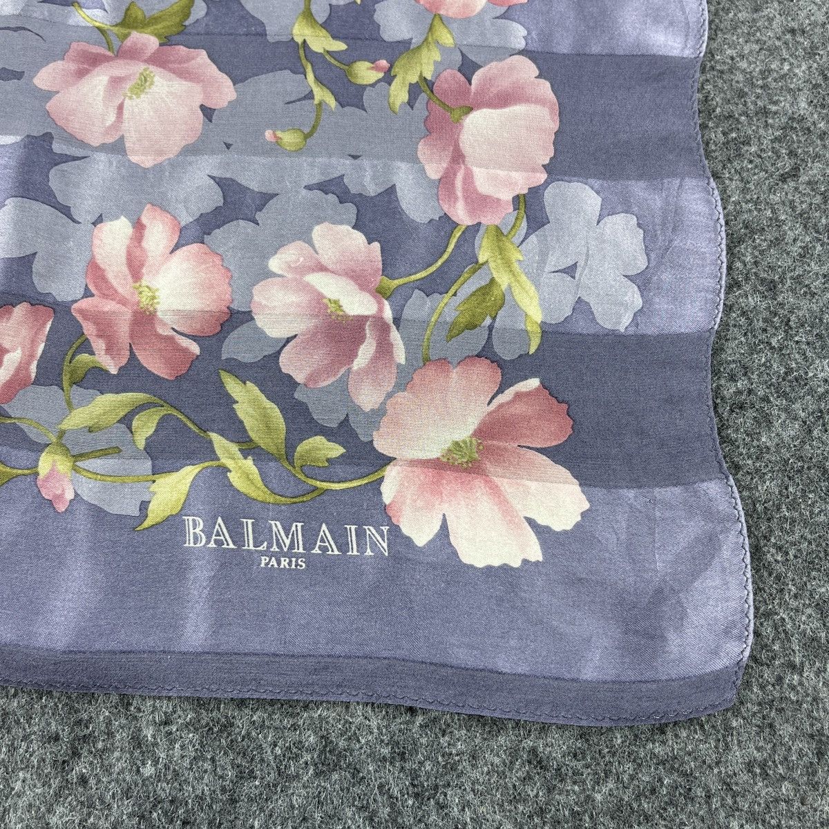 Pierre Balmain Balmain Handkerchief / Bandana / Neckerchief B404 Size ONE SIZE - 2 Thumbnail