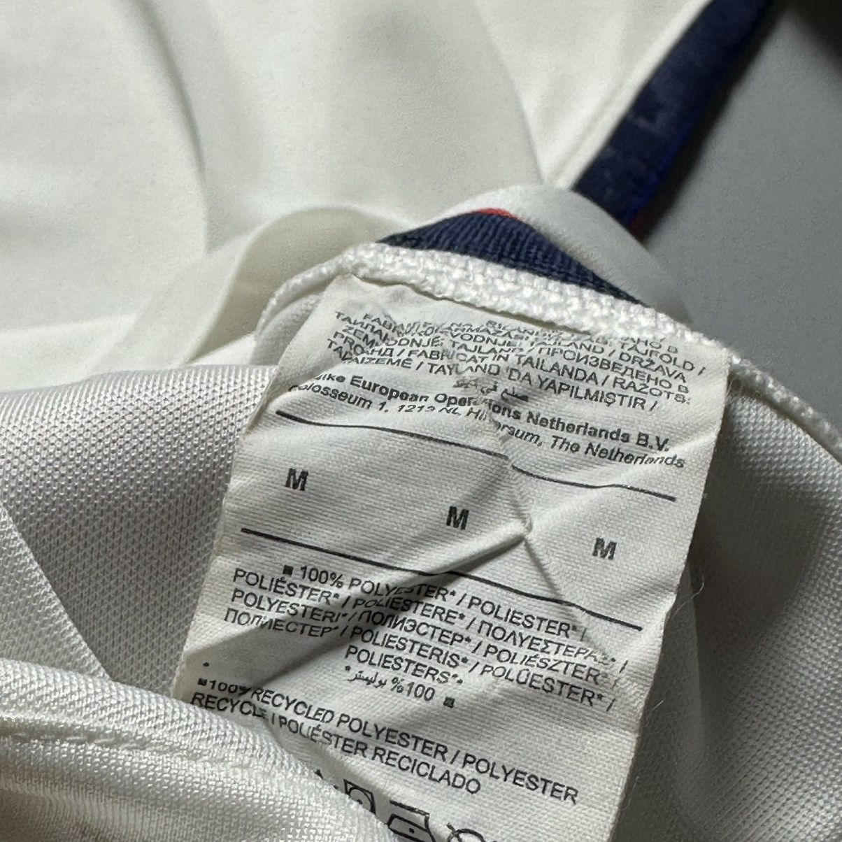 Nike ENGLAND NIKE 2020 EURO FOOTBALL SOCCER HOME JERSEY Size M / US 6-8 / IT 42-44 - 10 Thumbnail