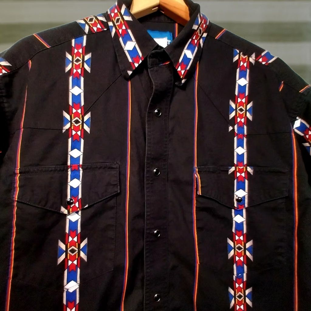 Wrangler Wrangler Western Shirt Men M Black Short Sleeve Geometric Southwest Plaid? No, geometric stripe. Size US M / EU 48-50 / 2 - 1 Thumbnail