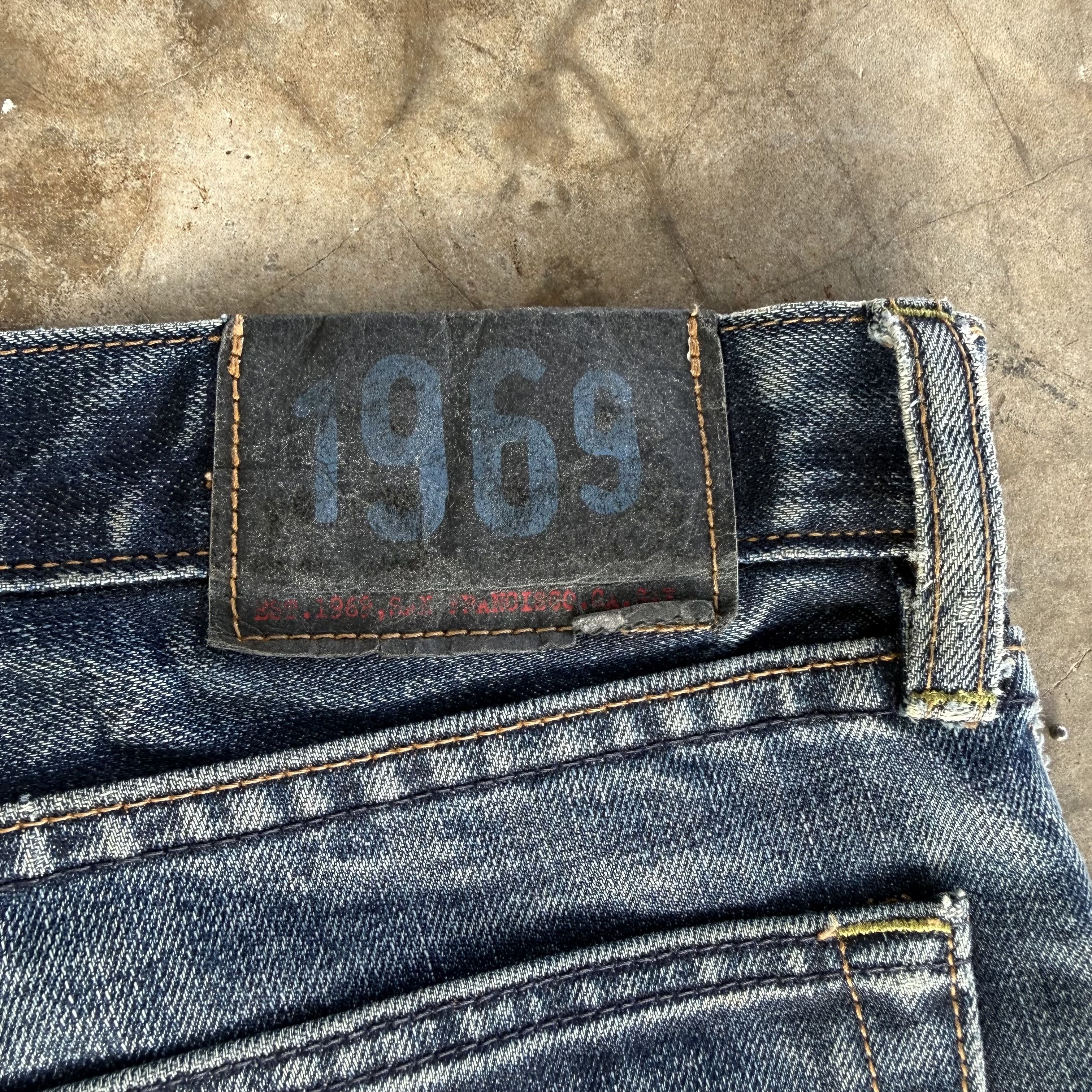 Japanese Brand Vintage Gap Faded Stone Wash Denim Jean W39 Size US 39 - 11 Thumbnail