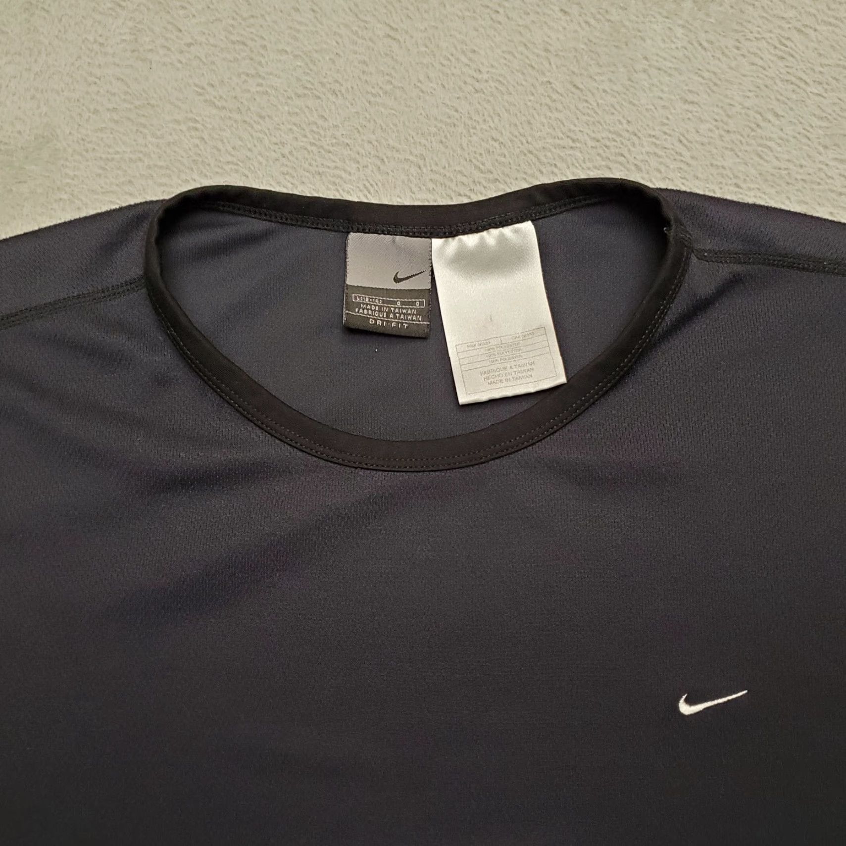 Nike VINTAGE Nike Shirt Womens L Black Dri-FIT Athletic Embroidered Size L / US 10 / IT 46 - 3 Thumbnail