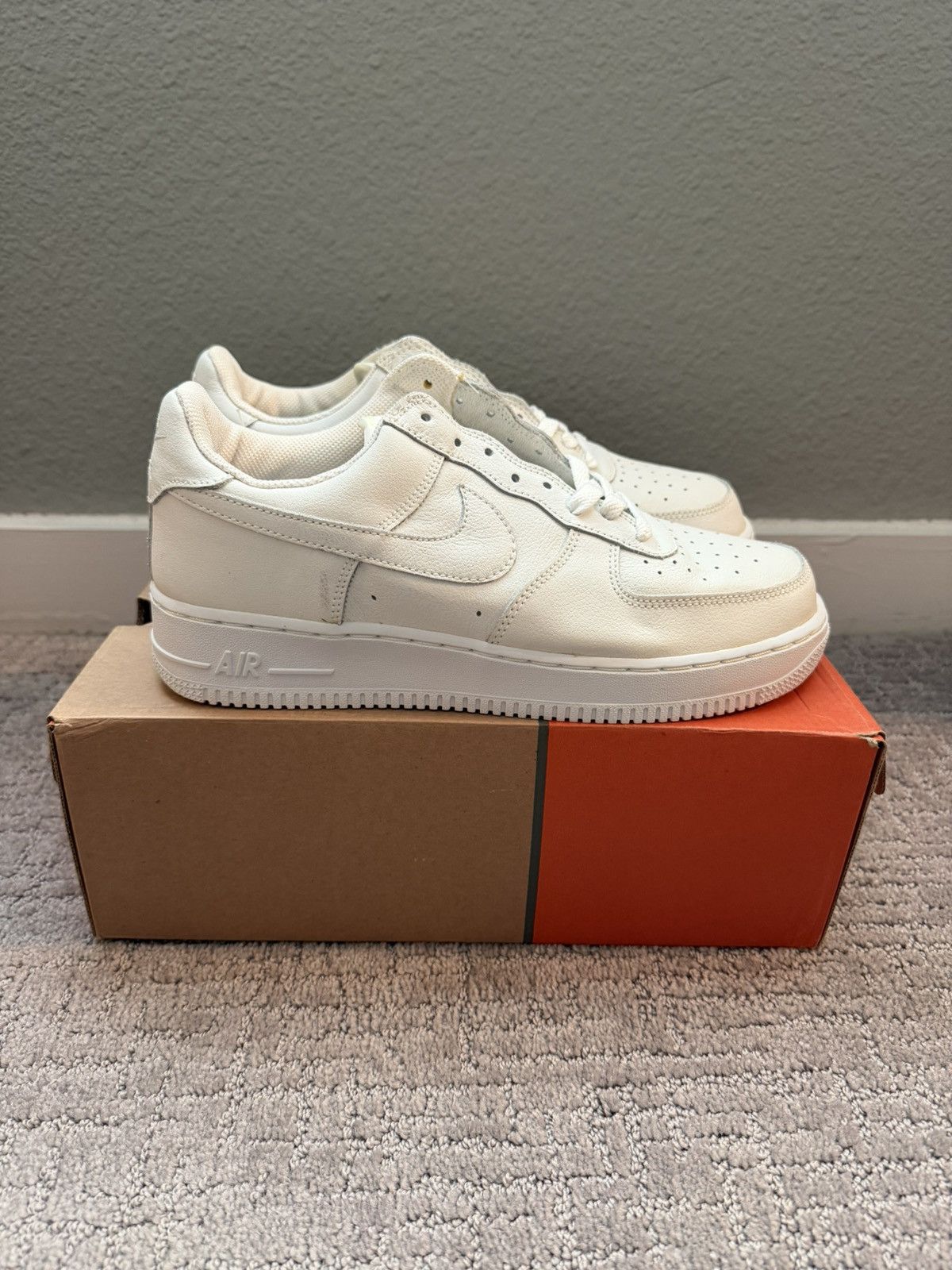 Nike 2002 Nike AF1 Low White Size US 10 / EU 43 - 3 Thumbnail