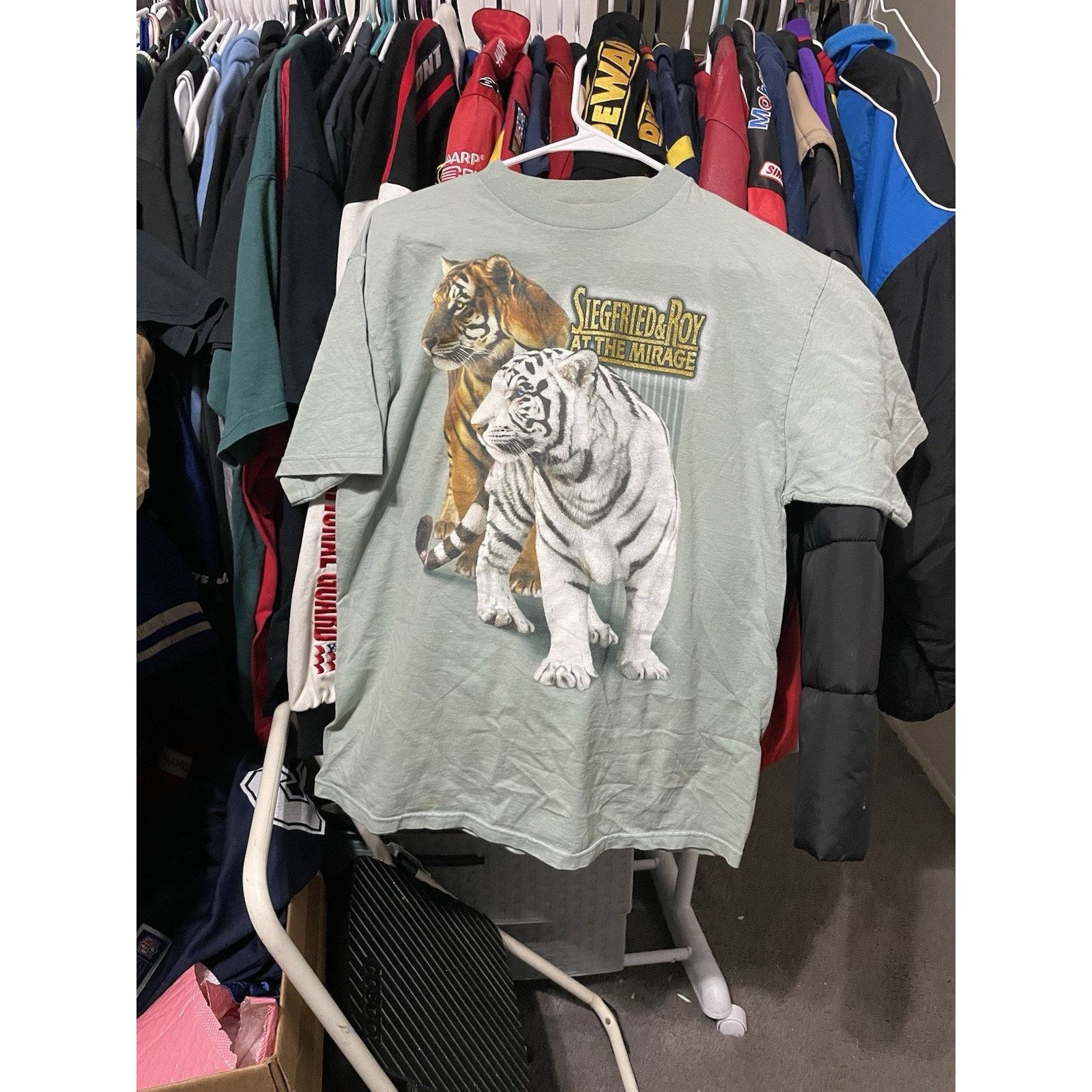Vintage Size L-VTG 90’s SIEGFRIED AND ROY At The Mirage Vegas Sage Size US L / EU 52-54 / 3 - 1 Thumbnail