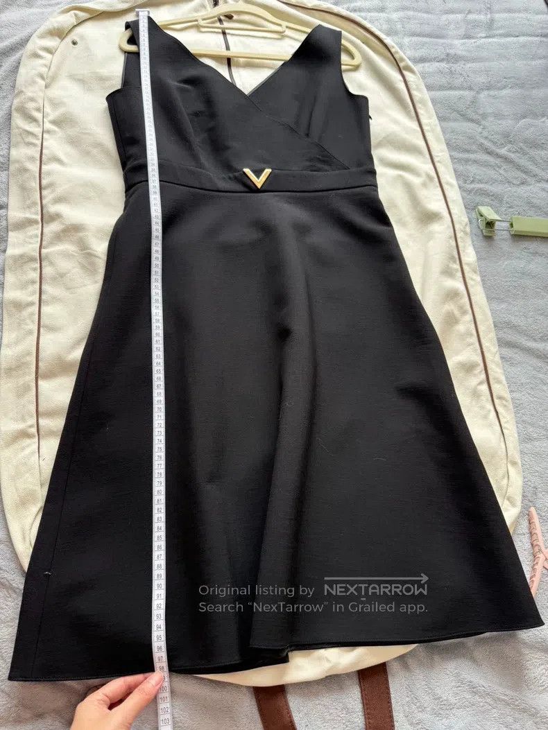 Valentino Valentino dress Size M / US 6-8 / IT 42-44 - 8 Thumbnail