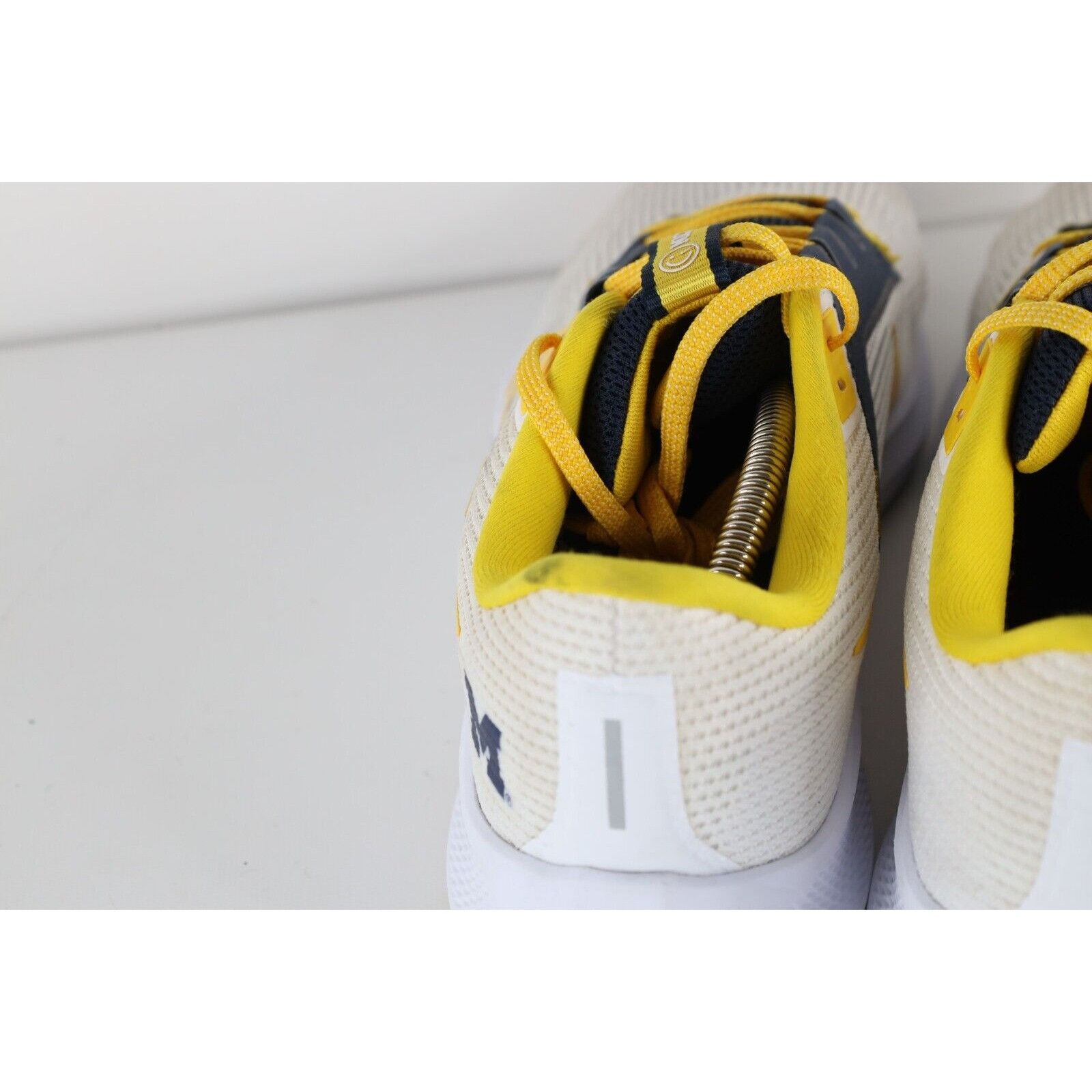 Nike Nike Team Issued University of Michigan Pegasus Shoes Size US 12 / EU 45 - 6 Thumbnail
