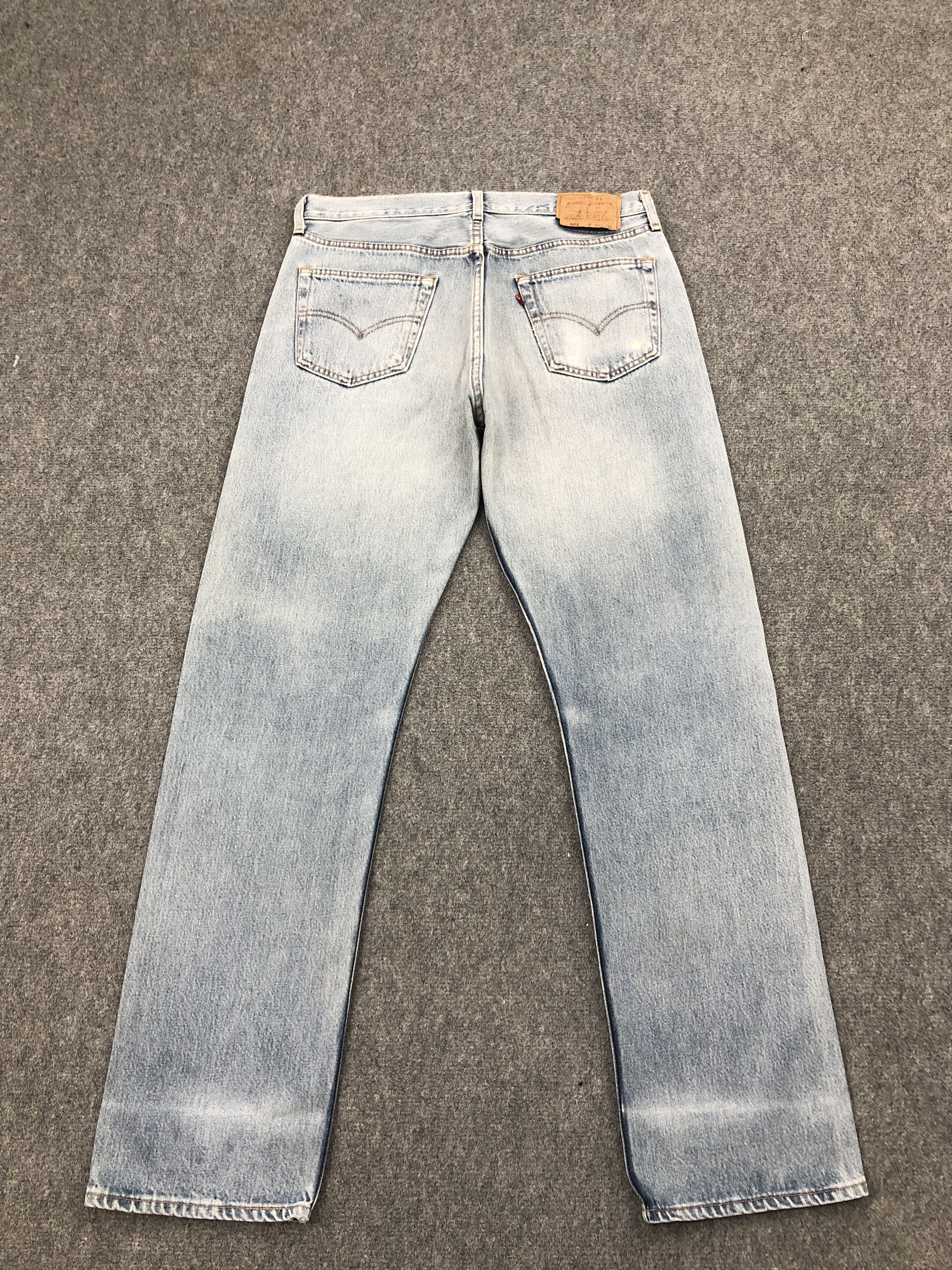 Levi's × Vintage Vintage Levis 90s 501 Light Washed Denim Jeans Size US 32 / EU 48 - 3 Thumbnail