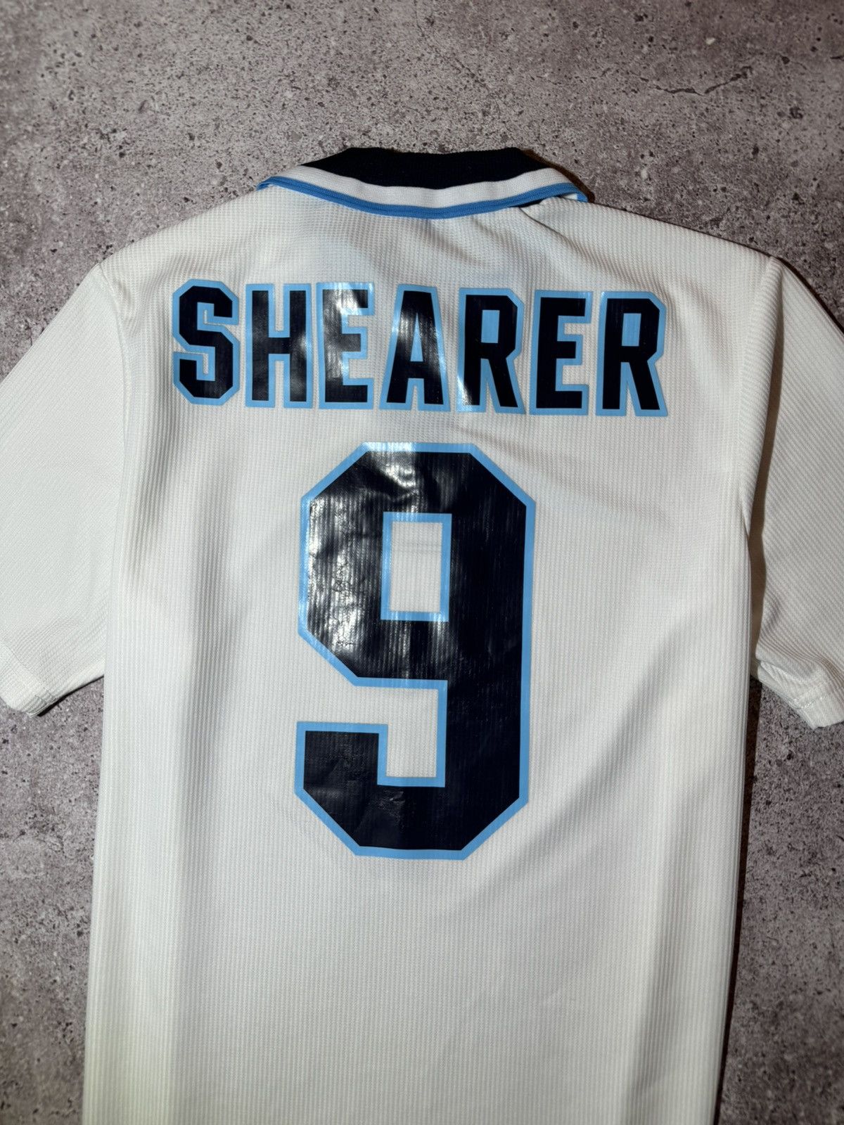 Umbro England 1995/96 Home football Umbro shirt #9 SHEARER Jersey Size US L / EU 52-54 / 3 - 7 Thumbnail