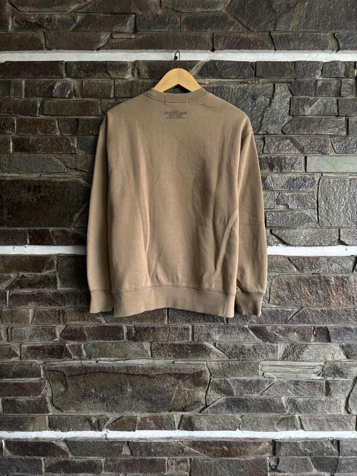 Undercover GU x Undercover Jun Takahashi Freedom Crewneck Size US S / EU 44-46 / 1 - 2 Thumbnail