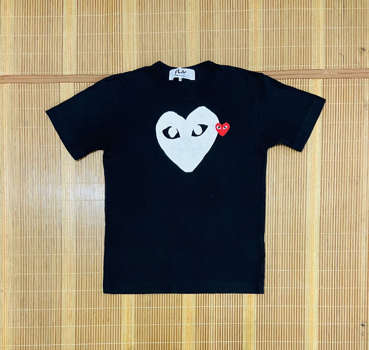 Comme des Garcons × Japanese Brand COMME DES GARCONS PLAY TEE Size S / US 4 / IT 40 - 1 Thumbnail