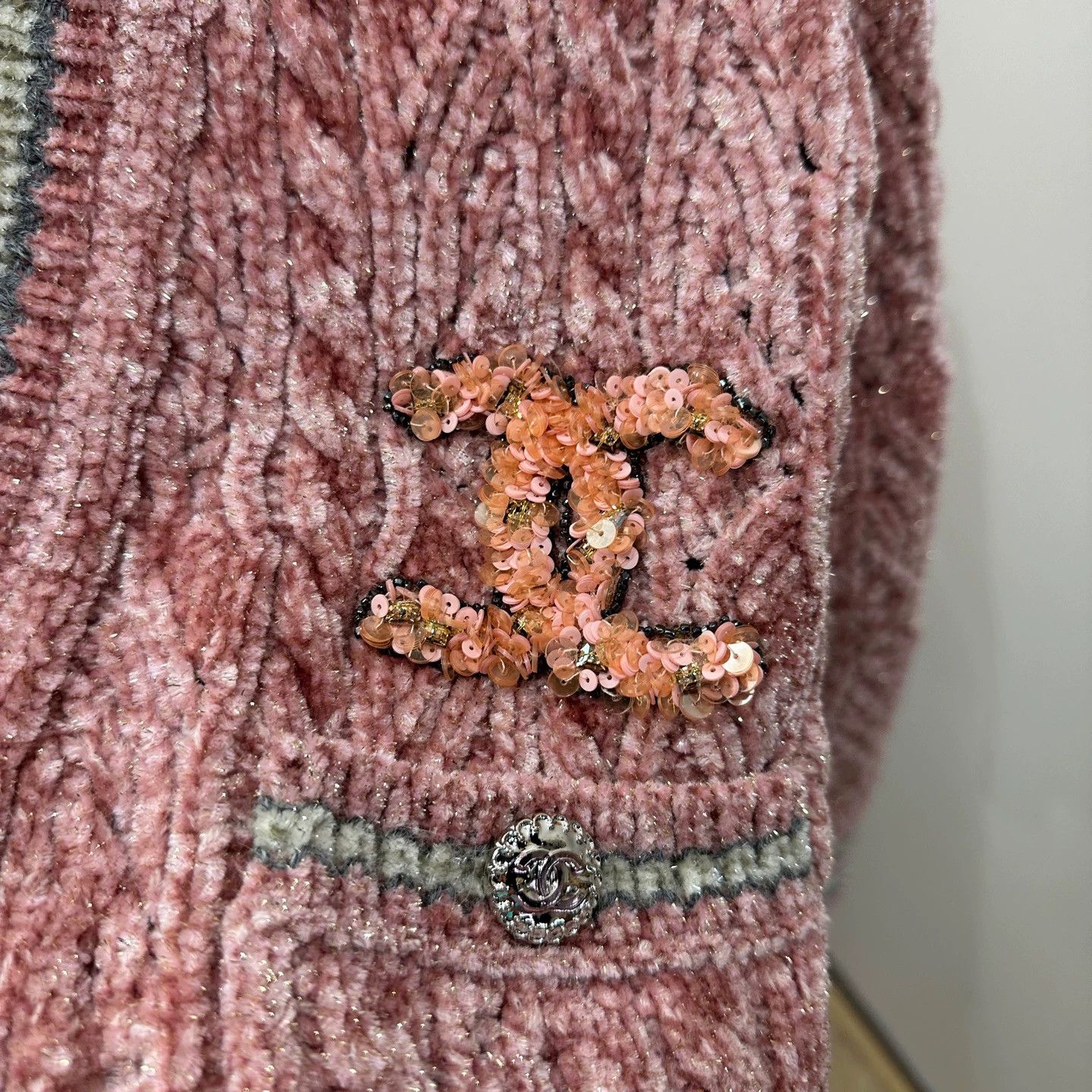 Chanel CHANEL mar370 sequin logo pink gold knit cardigan 36 Size XS / US 0-2 / IT 36-38 - 7 Thumbnail