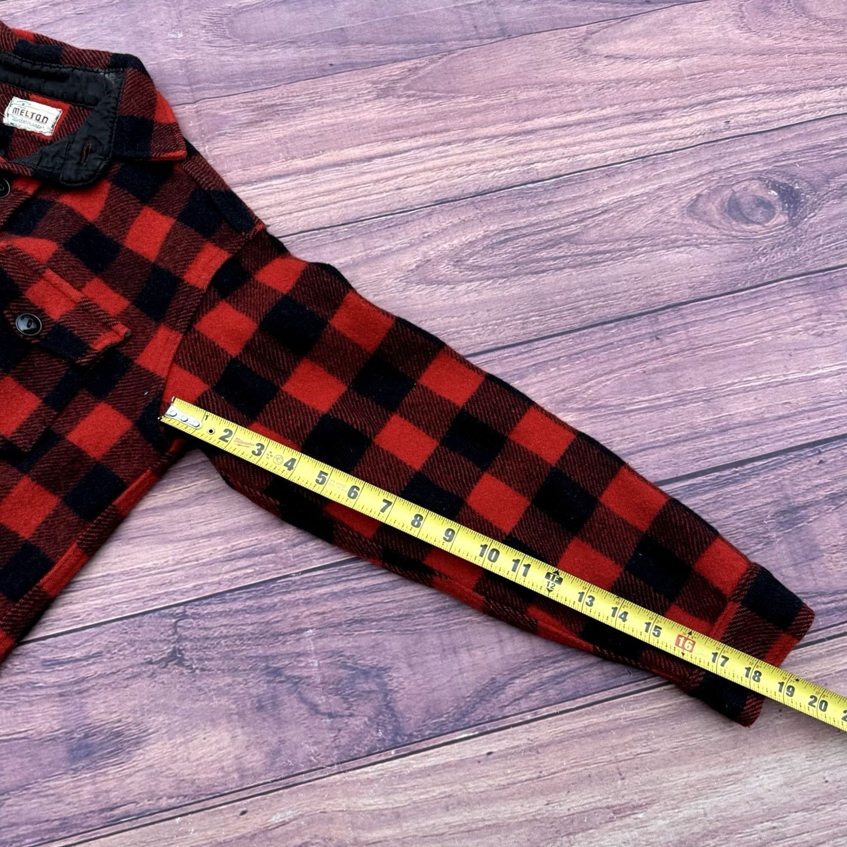 Vintage VINTAGE Melton Wool Plaid Shirt Mens 100% Wool Button-Up Collar Long Sleeve 80s 90s Outdoor Pockets Shadow Red Size US XXL / EU 58 / 5 - 7 Thumbnail