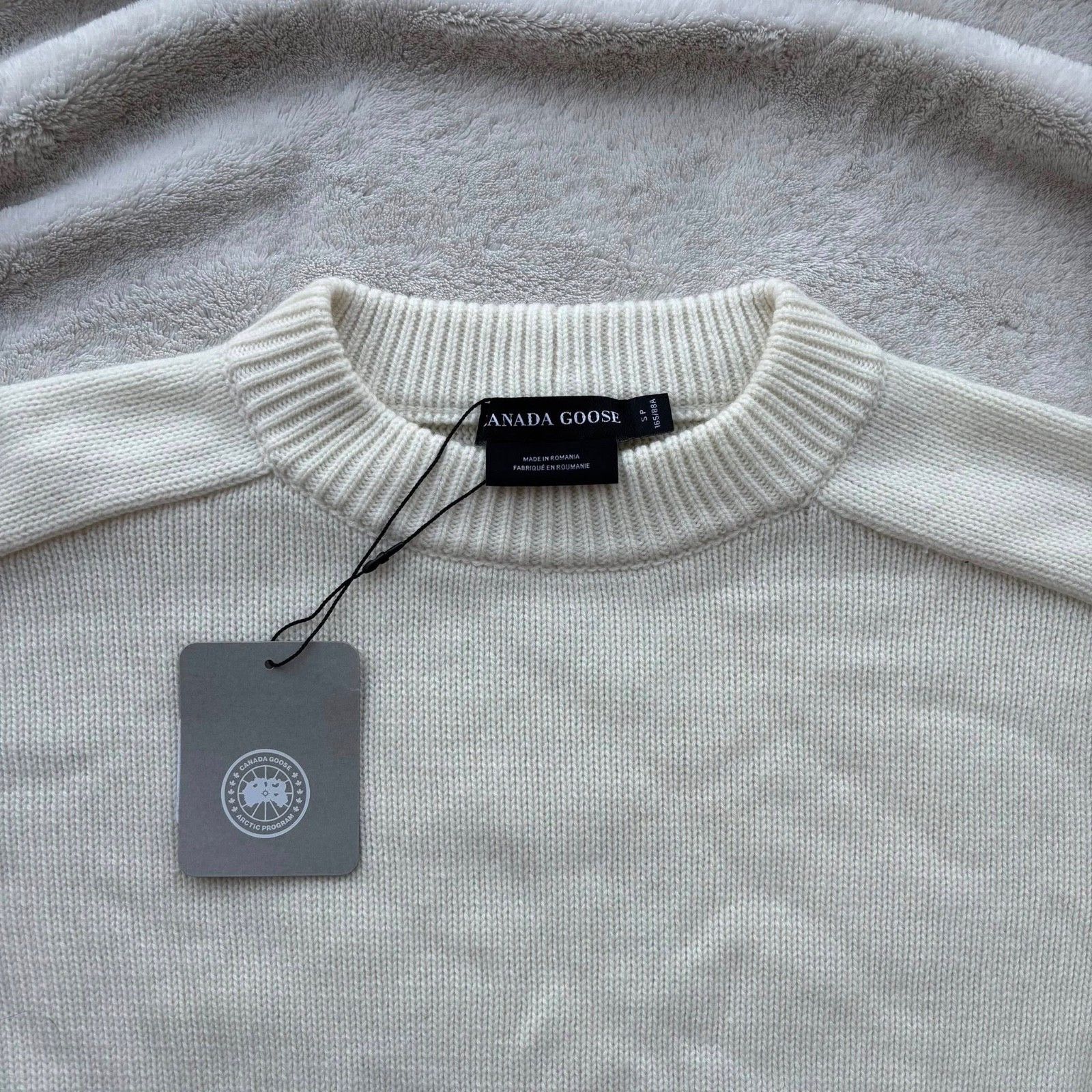 Canada Goose Canada Goose Northstar White Baysville Knit Sweater - Small Size S / US 4 / IT 40 - 2 Thumbnail