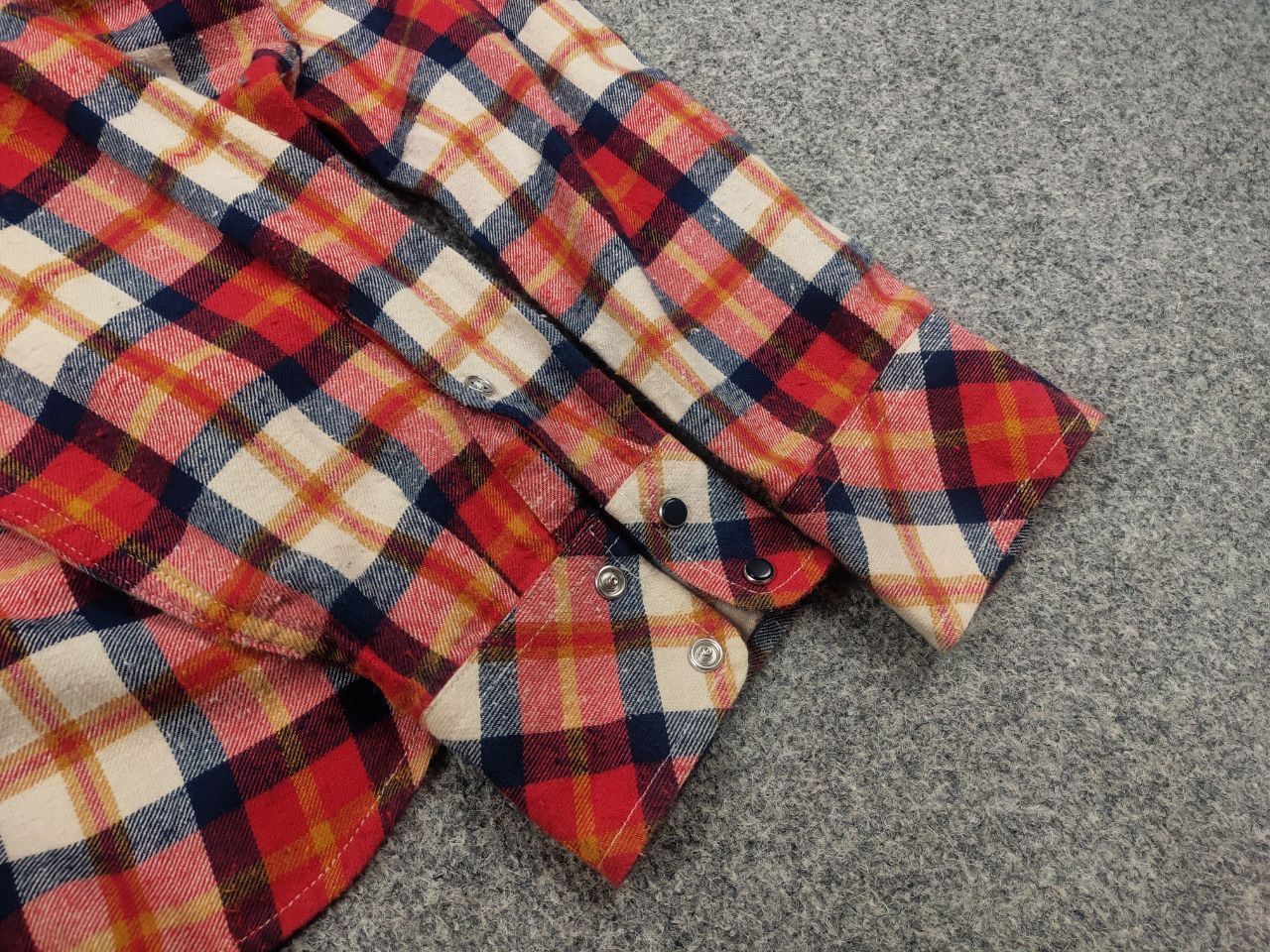 Diesel Diesel Vintage American style Flannel shirt red Long sleeve Size US M / EU 48-50 / 2 - 10 Thumbnail
