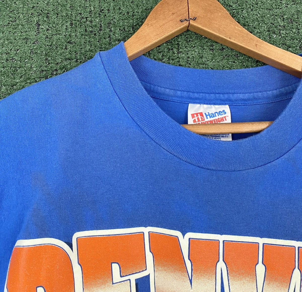 Hanes VTG 1995 Denver Broncos Large Graphic T-shirt Mens Medium Size US M / EU 48-50 / 2 - 9 Thumbnail