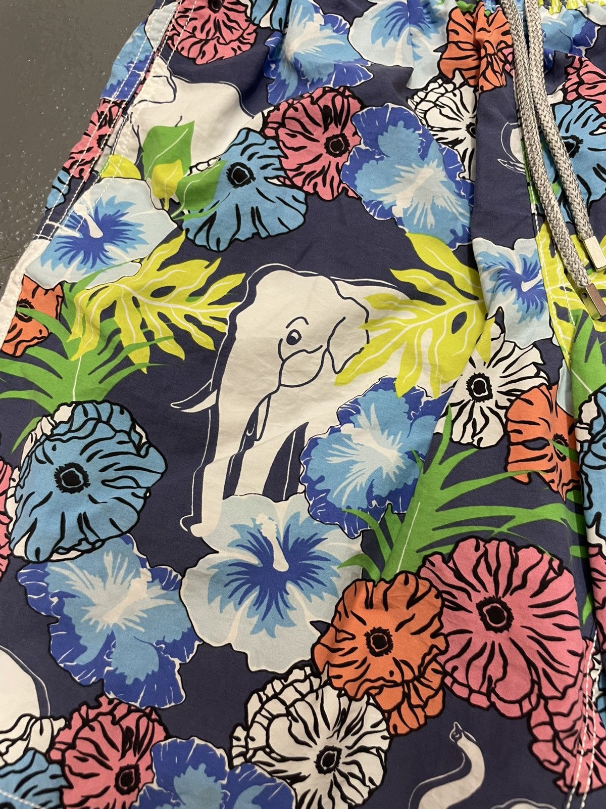 Vilebrequin Swim Trunks Shorts Floral Elephant Tiger Size US 32 / EU 48 - 6 Thumbnail