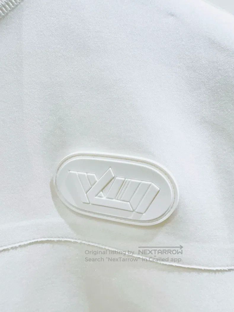 Louis Vuitton Louis Vuitton short sleeves Size XS / US 0-2 / IT 36-38 - 2 Thumbnail